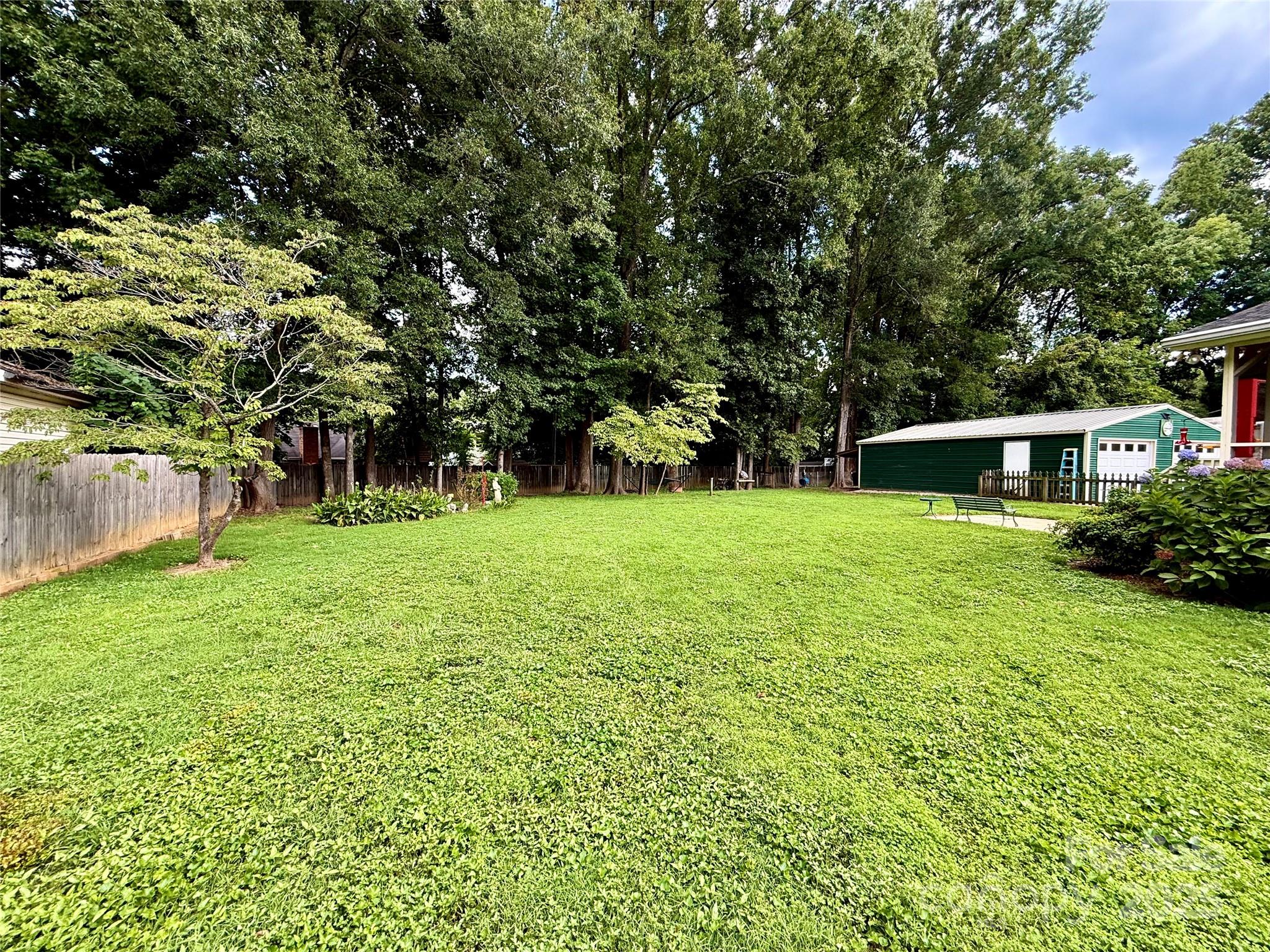 7632 Rolling Hill Road