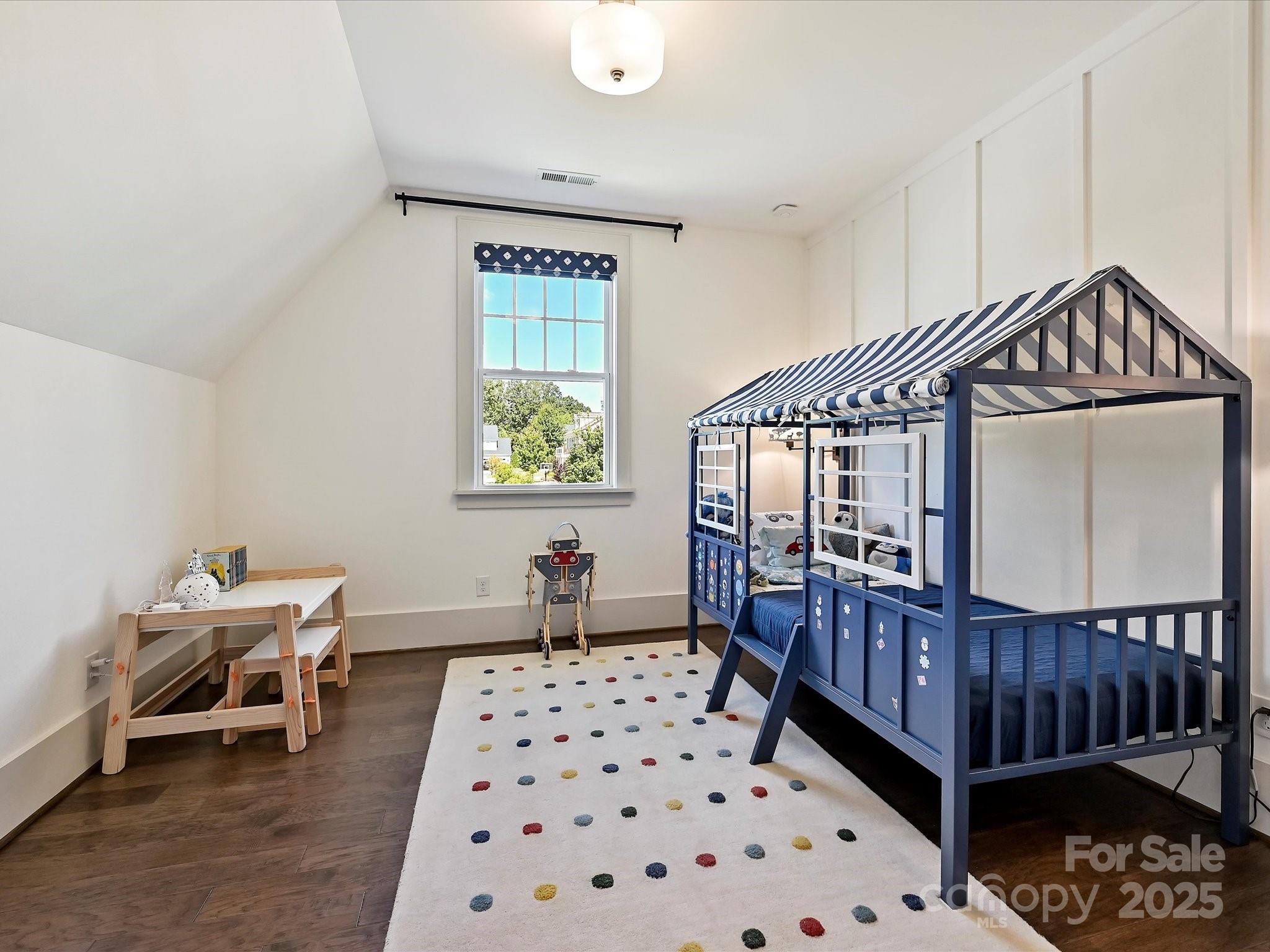 423 Rocking Chair Lane
