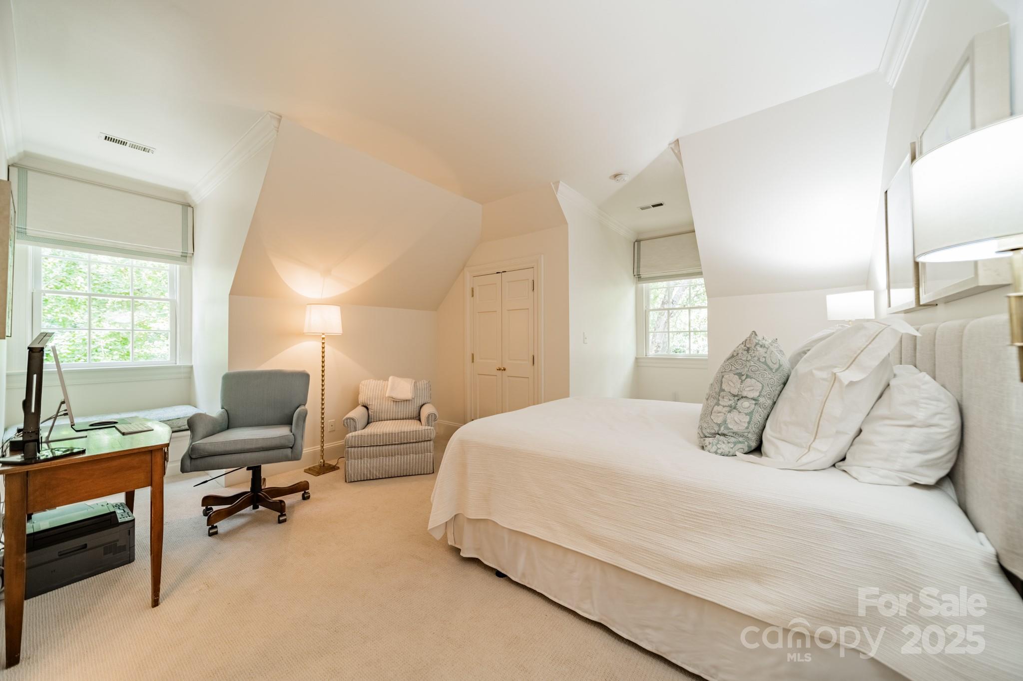 621 Hungerford Place