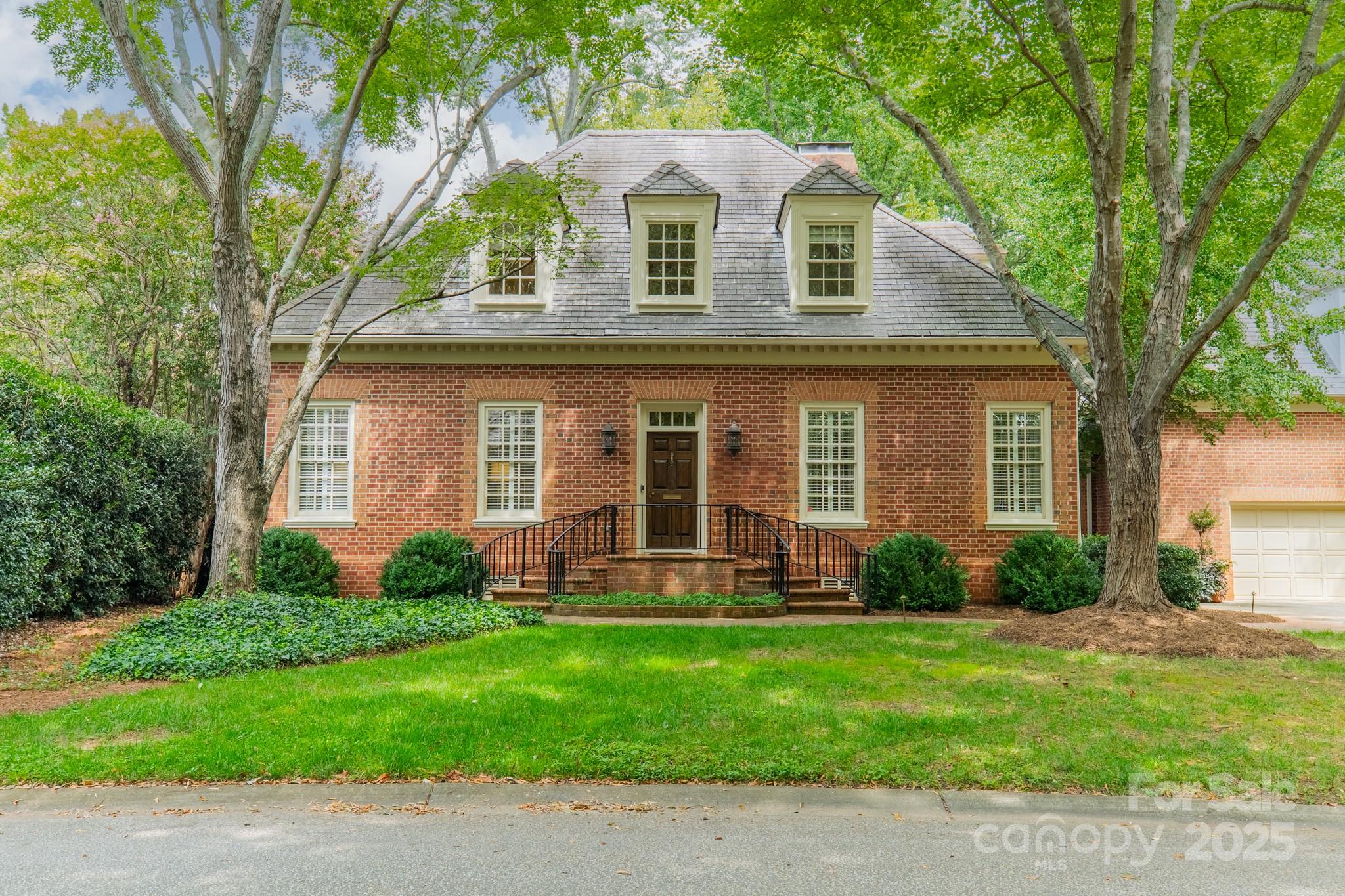 621 Hungerford Place