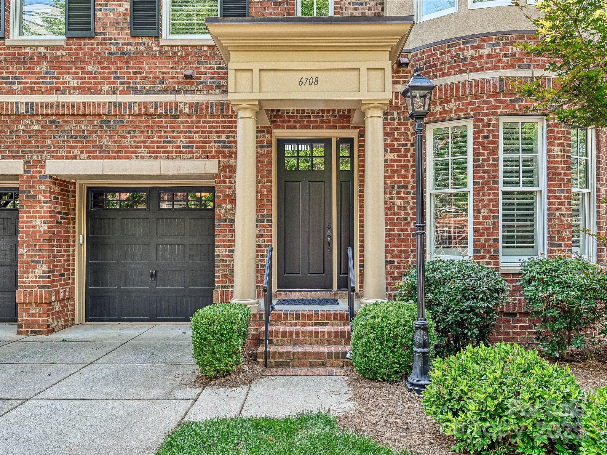 6708 Louisburg Square Lane