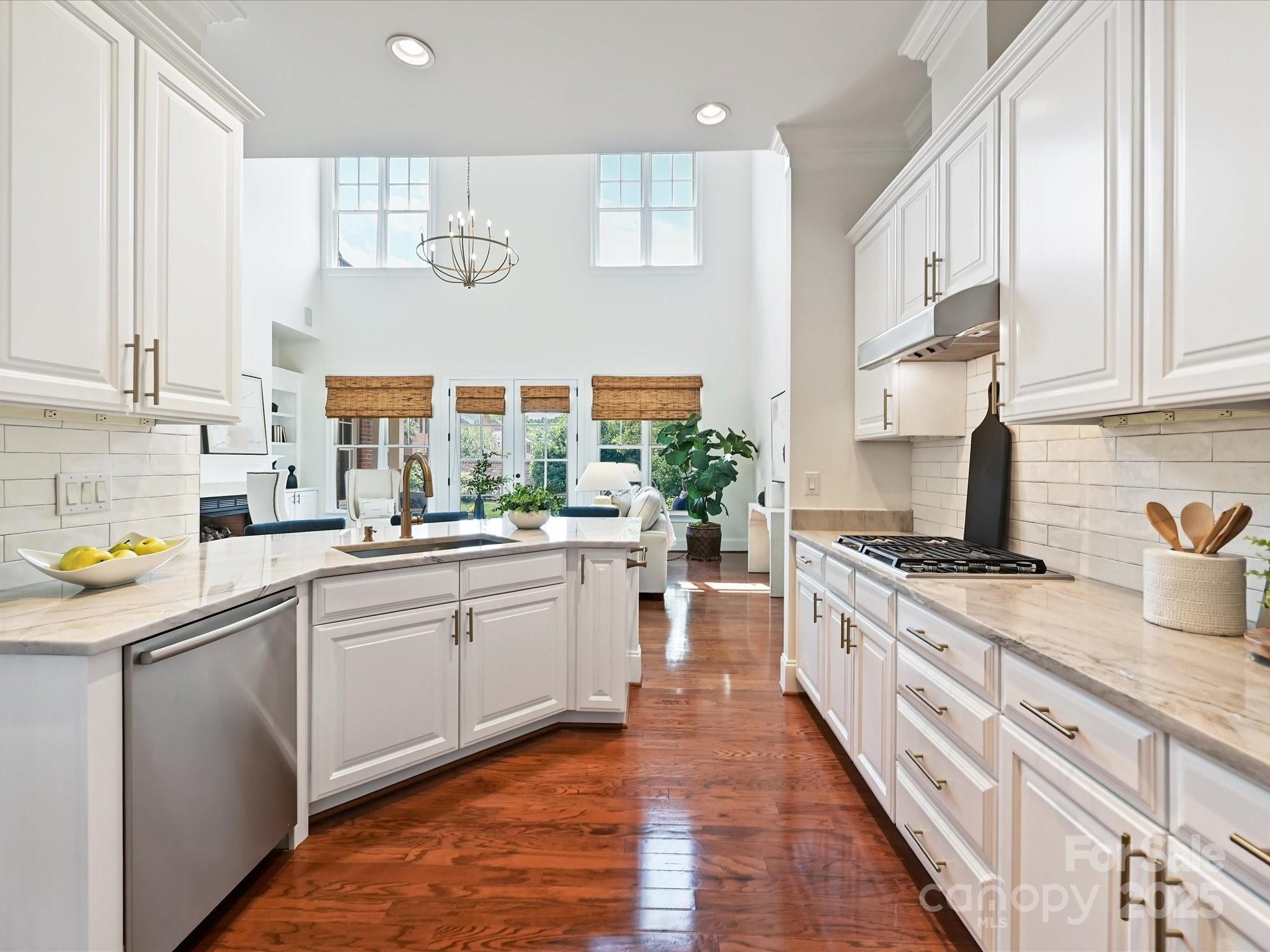 6708 Louisburg Square Lane