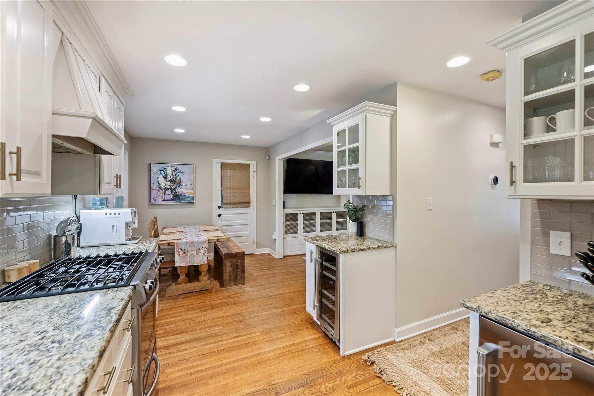 3707 Sulkirk Road