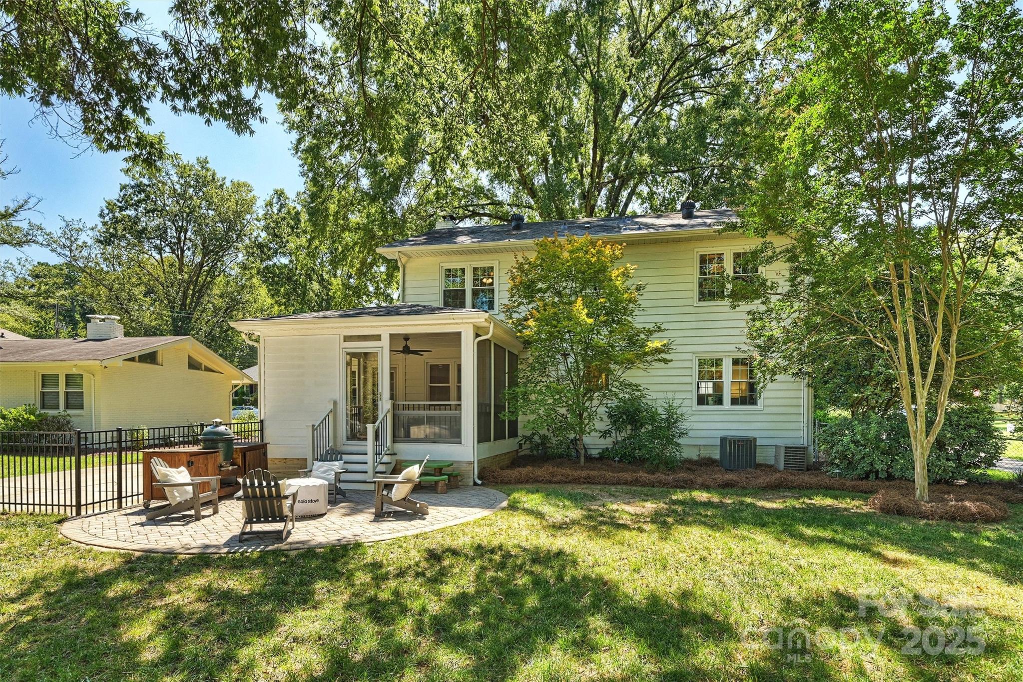 3707 Sulkirk Road
