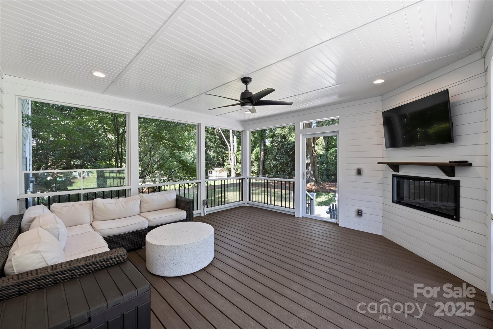 3707 Sulkirk Road