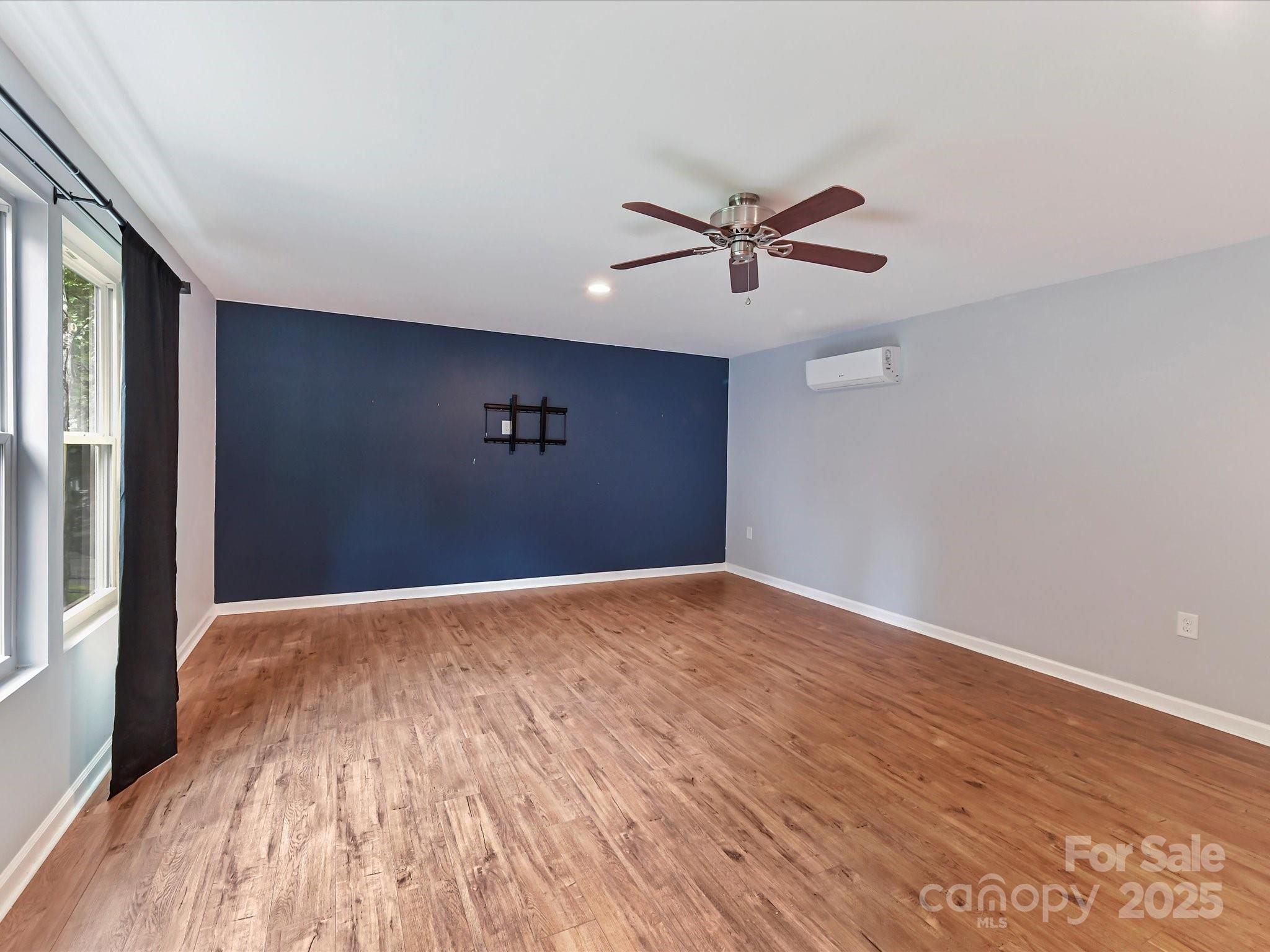 4941 Virginian Lane