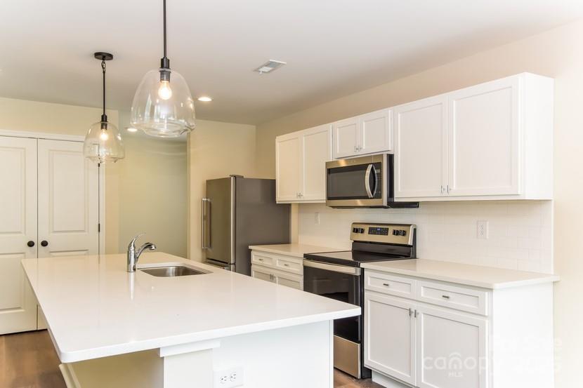 1429 Edgewood Drive