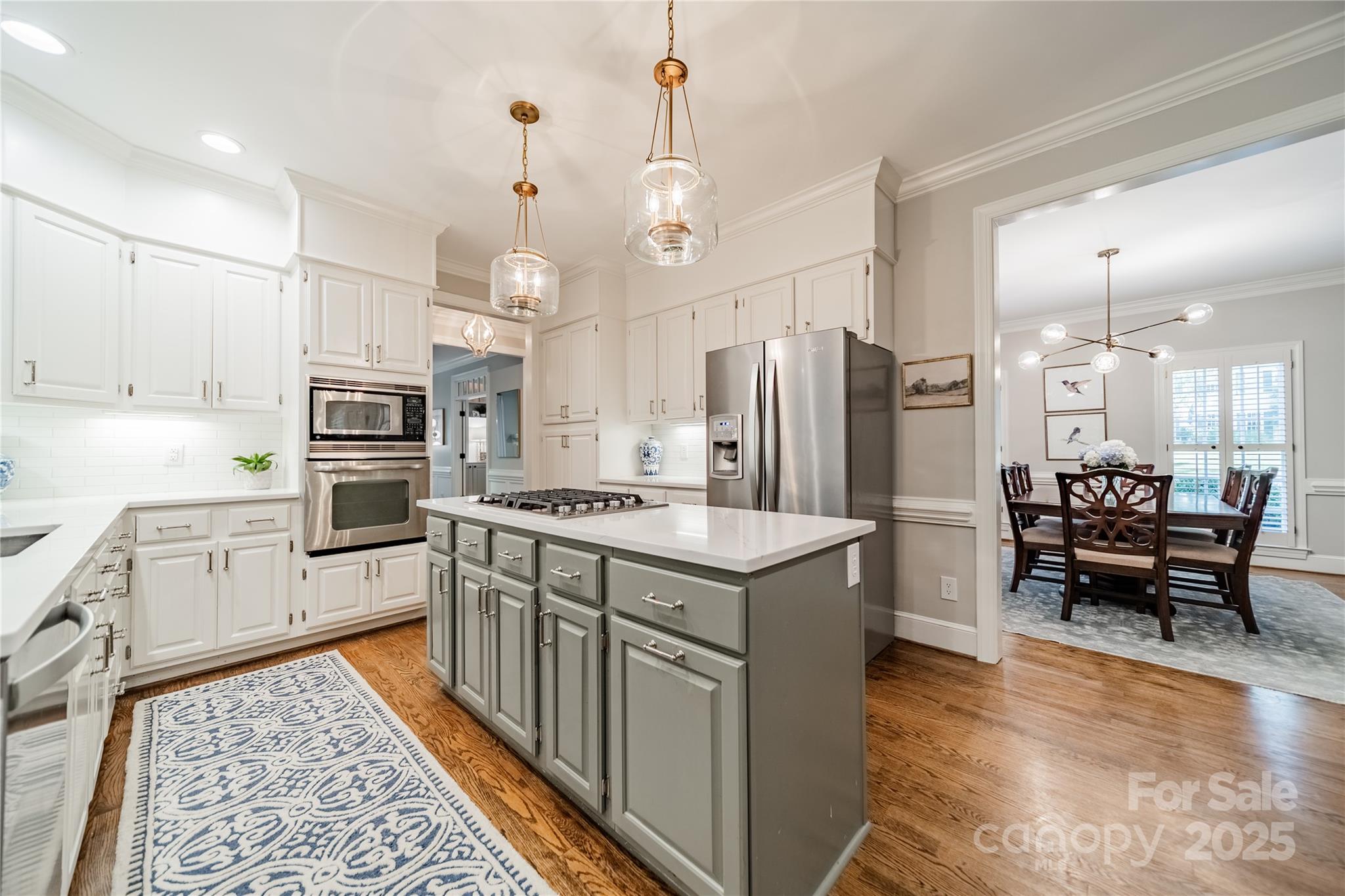 2424 Honey Creek Lane