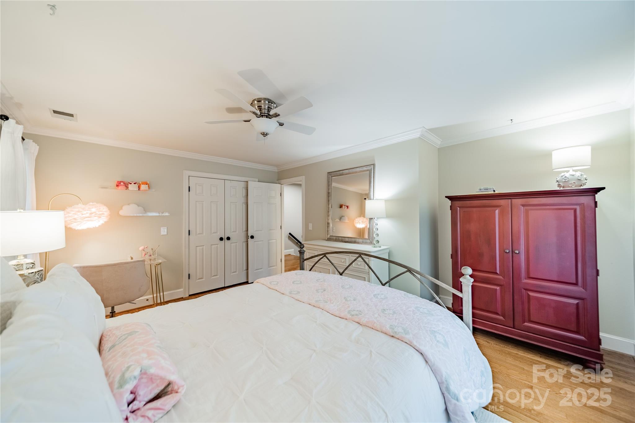 2424 Honey Creek Lane
