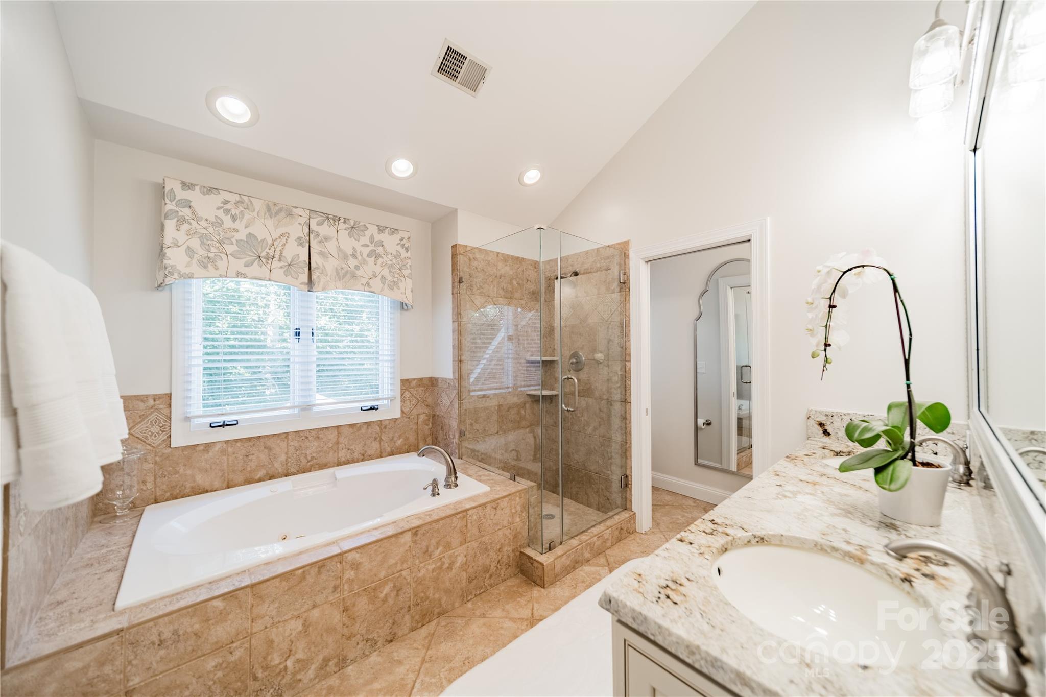 2424 Honey Creek Lane
