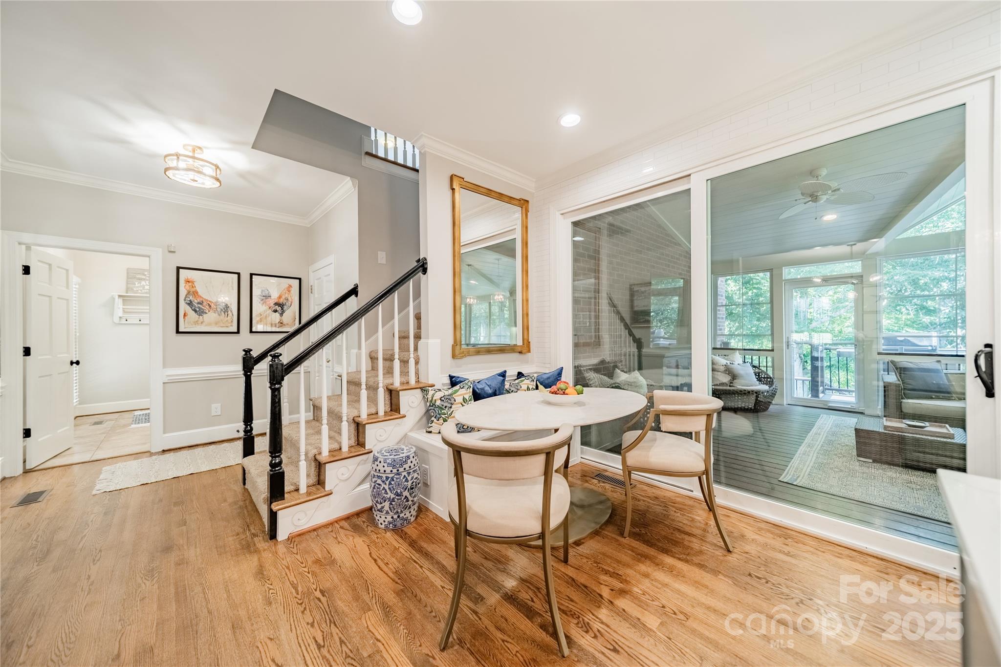 2424 Honey Creek Lane