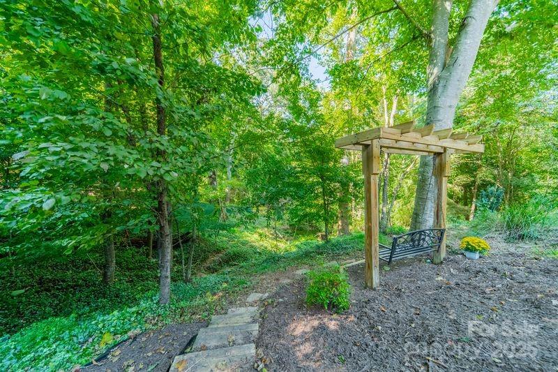 2424 Honey Creek Lane