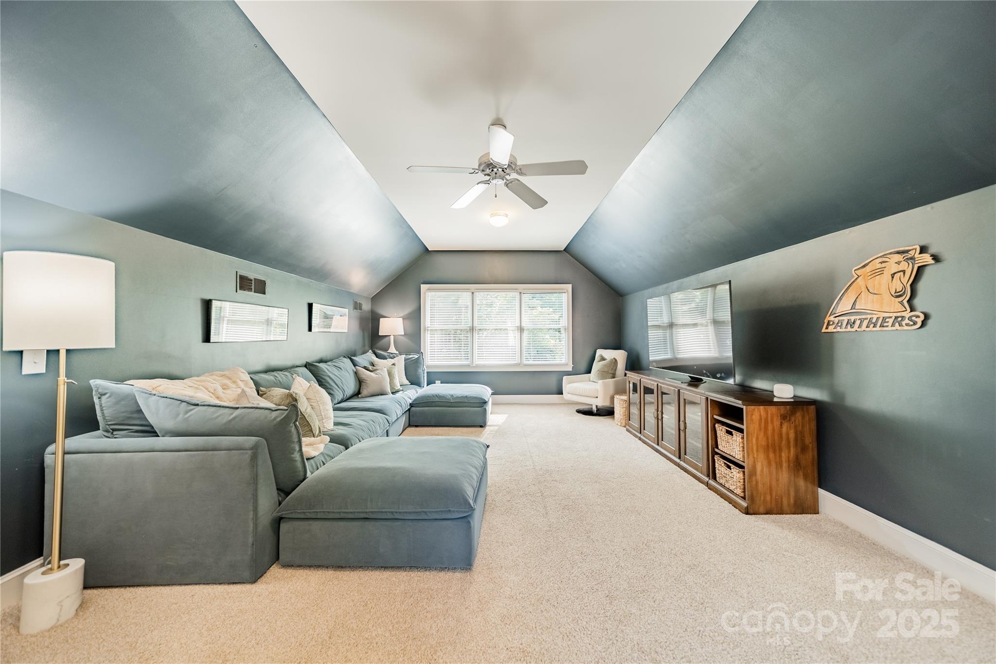 2424 Honey Creek Lane