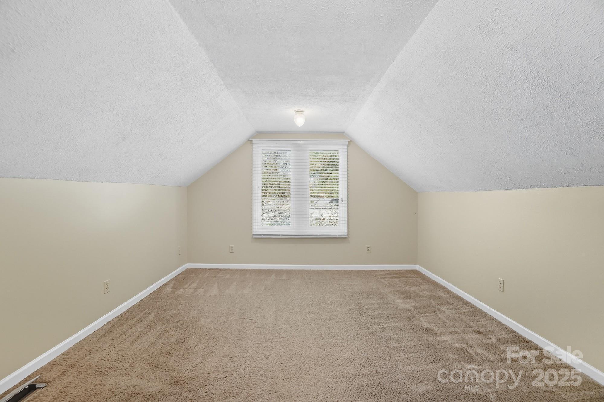 1136 Cameo Court
