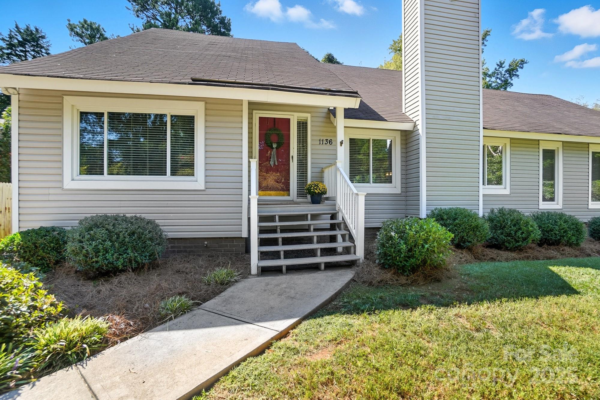 1136 Cameo Court