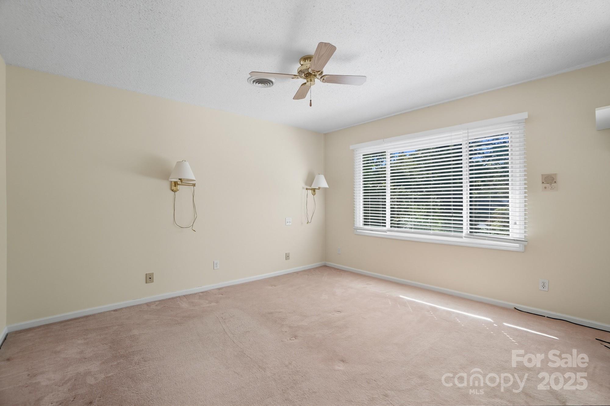 1136 Cameo Court