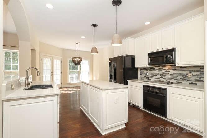 2587 Penngate Drive