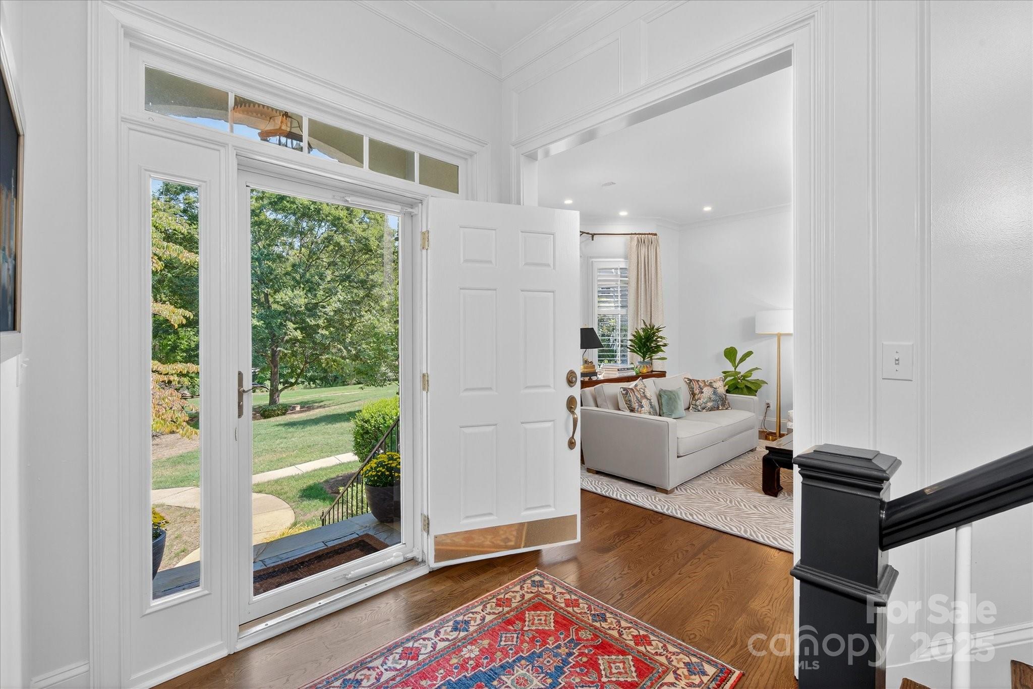 6016 Knight Crest Court