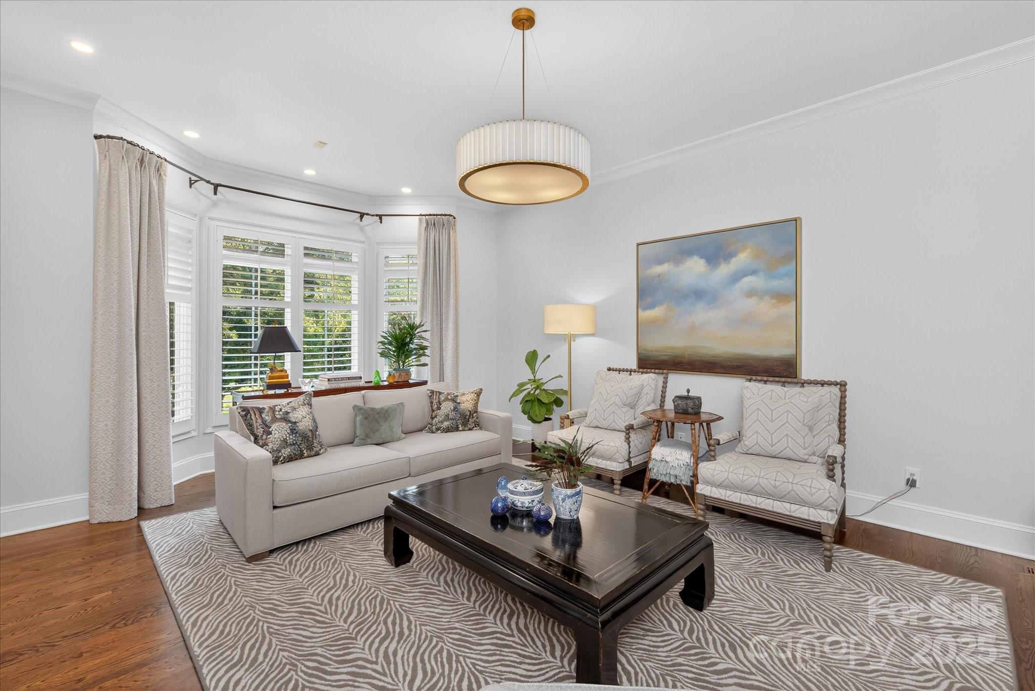 6016 Knight Crest Court