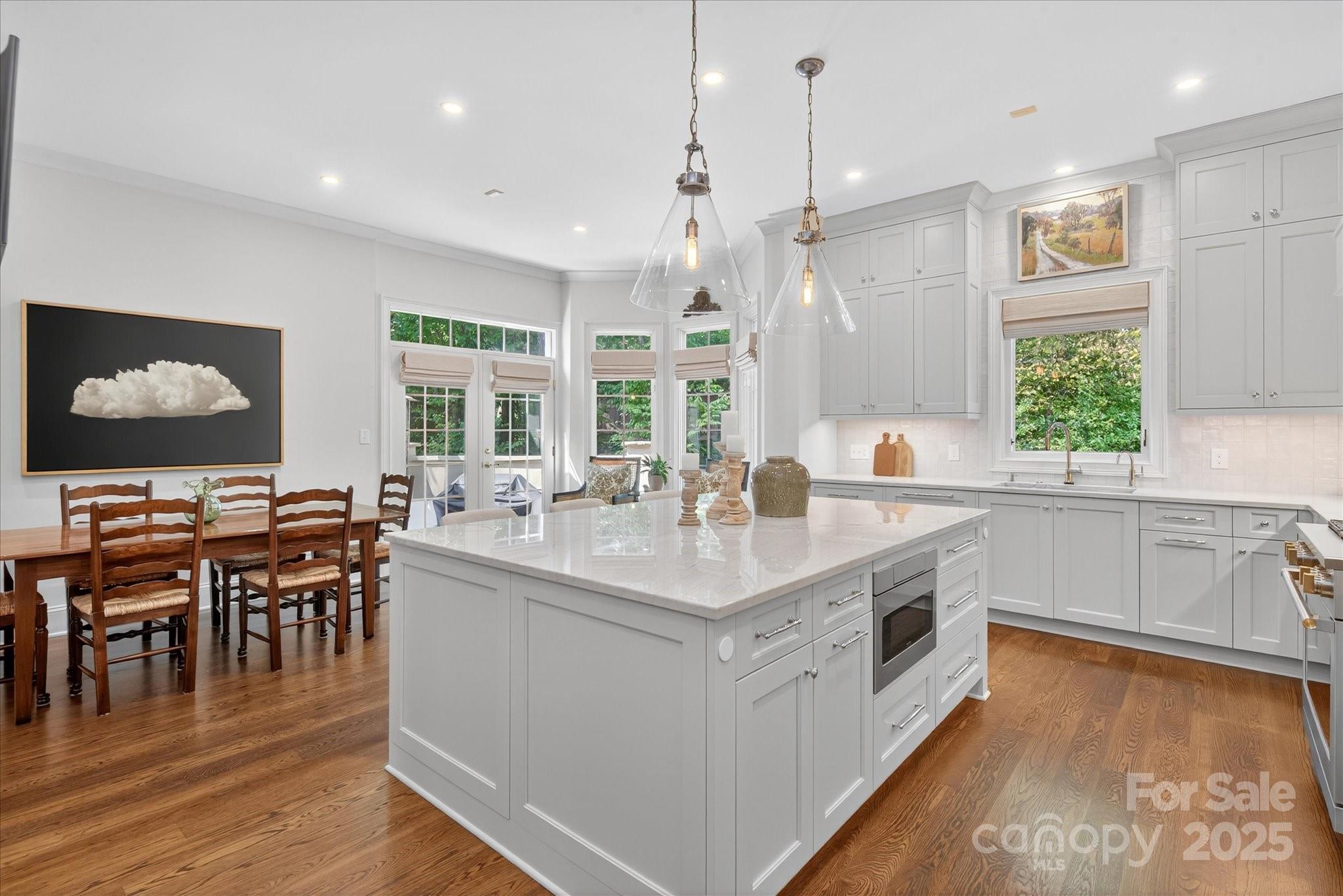 6016 Knight Crest Court