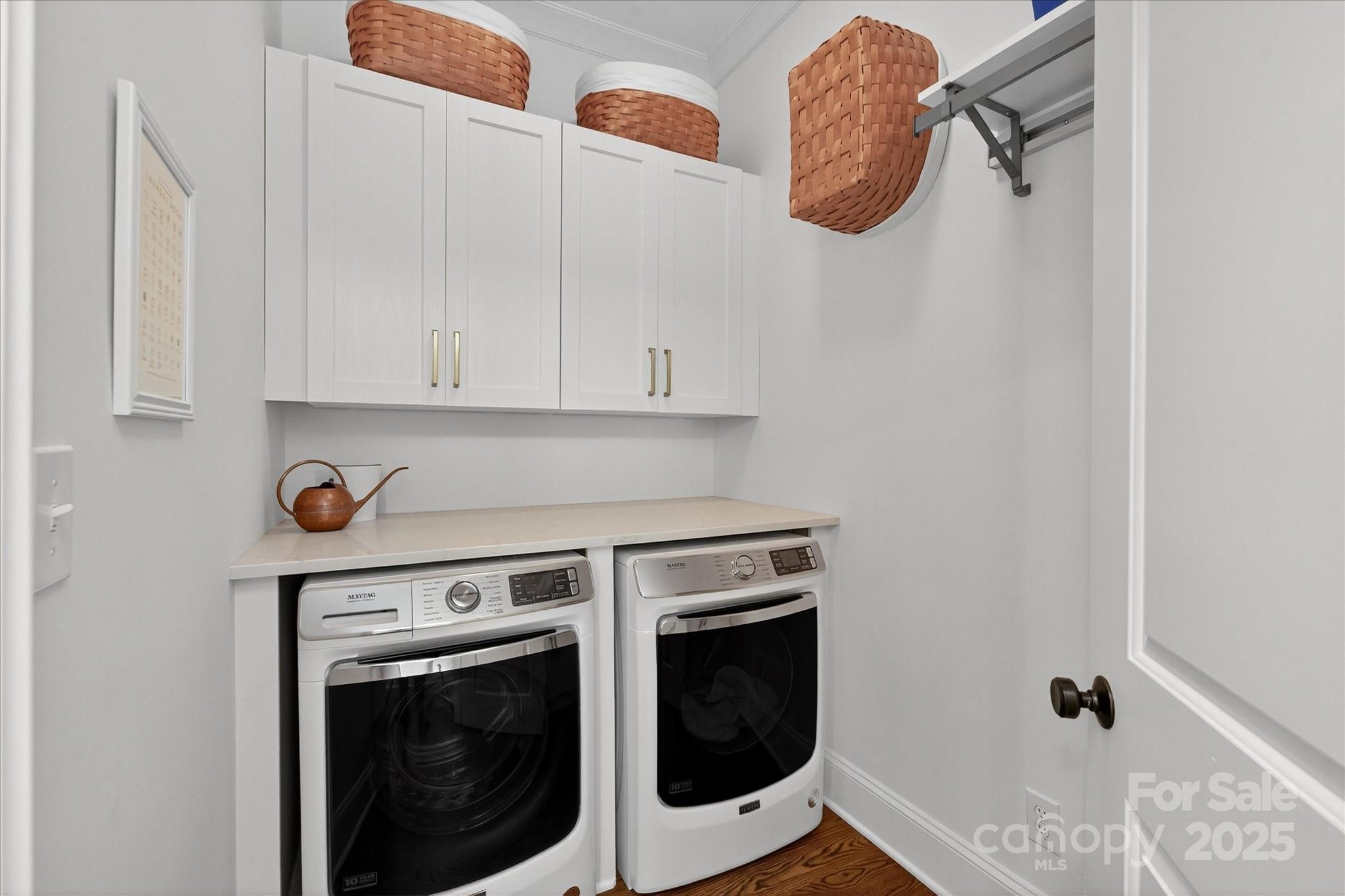 6016 Knight Crest Court