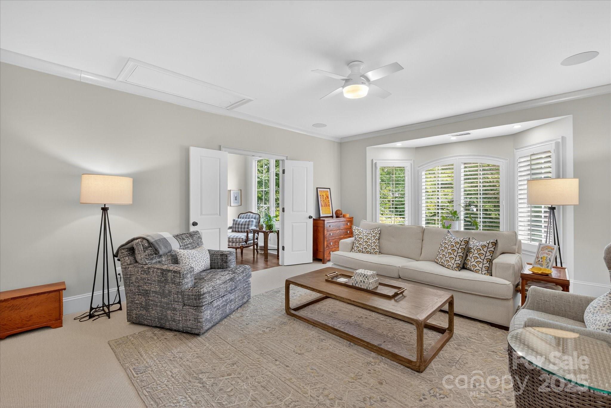 6016 Knight Crest Court