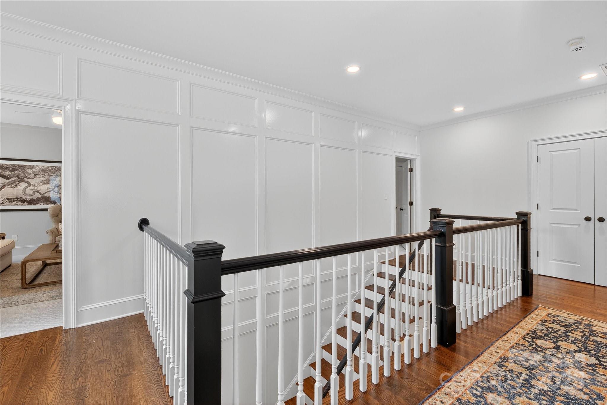 6016 Knight Crest Court