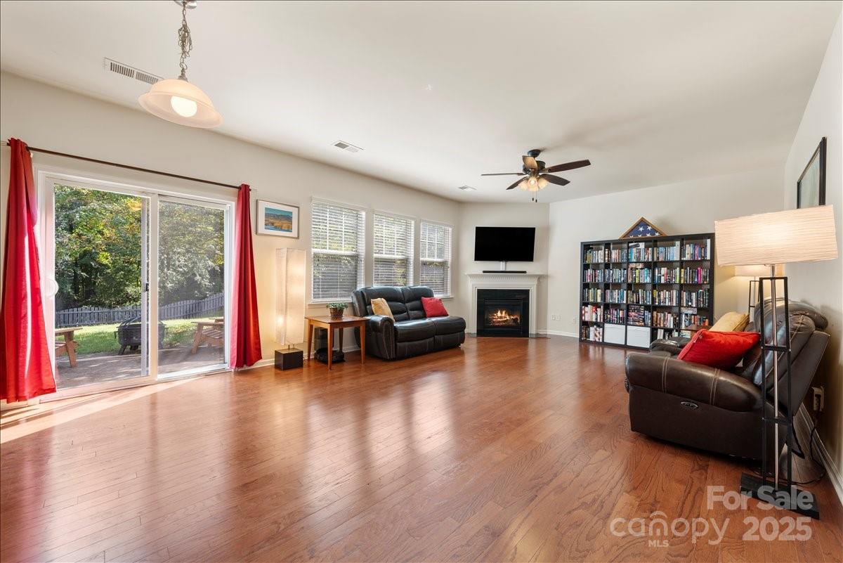 13623 Sunrise View Drive