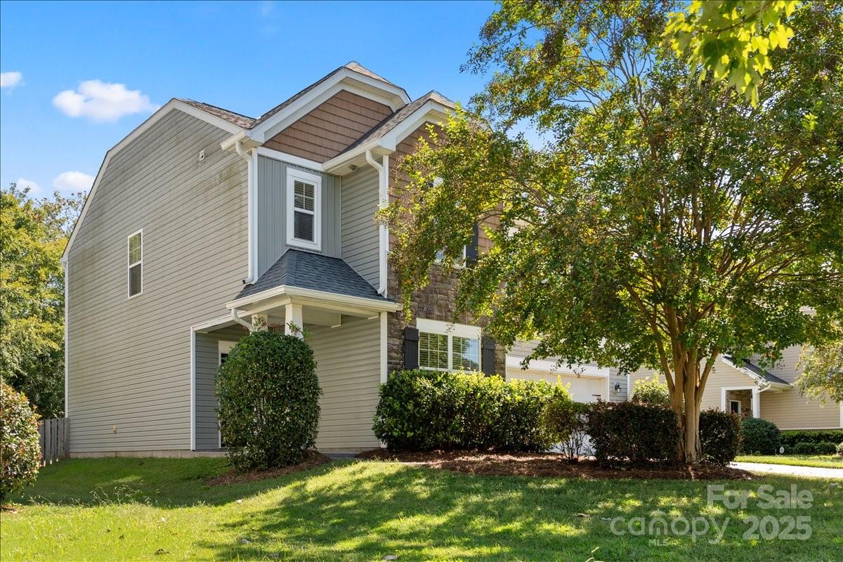 13623 Sunrise View Drive