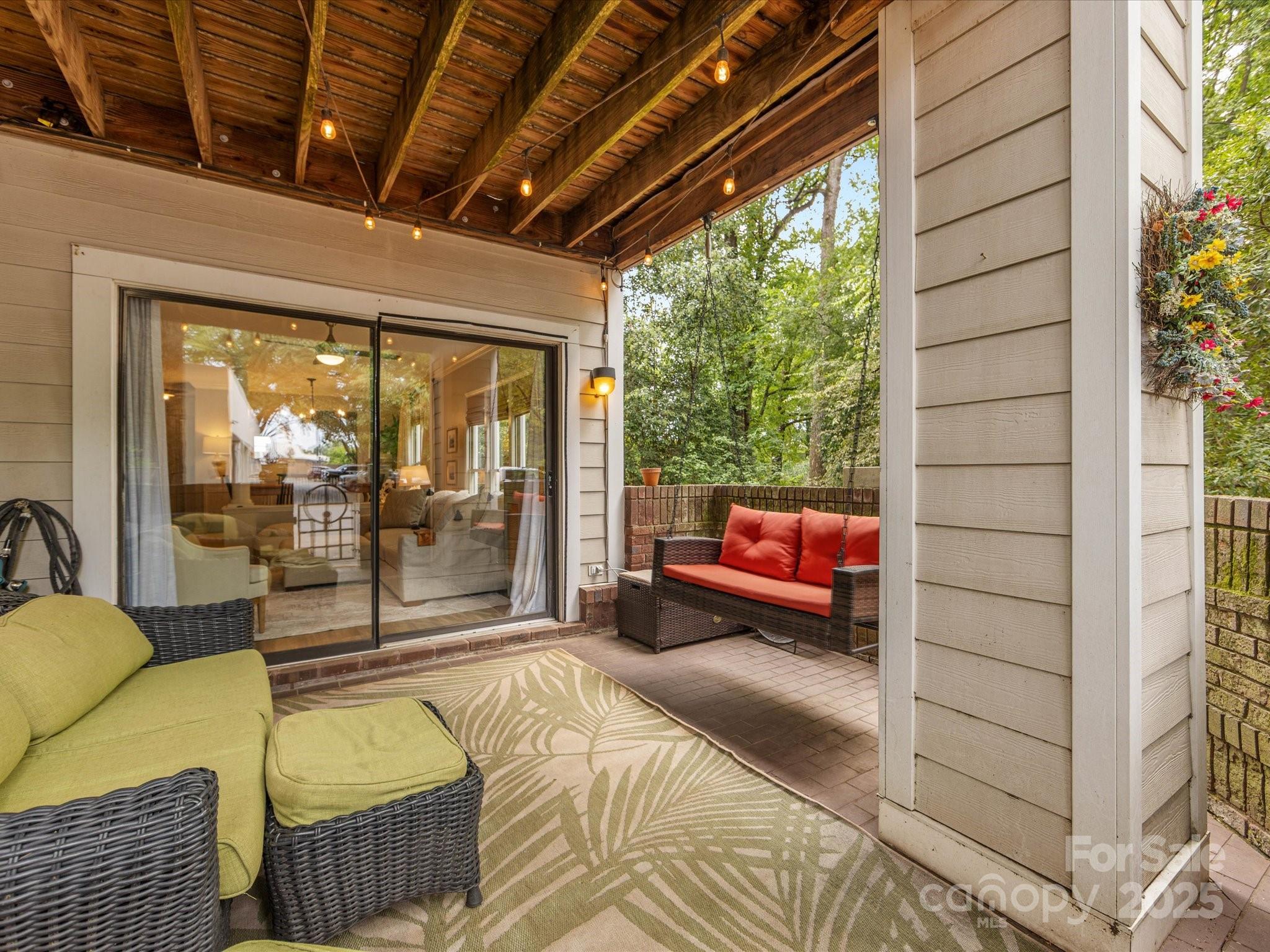 2715 Selwyn Avenue Unit: 31
