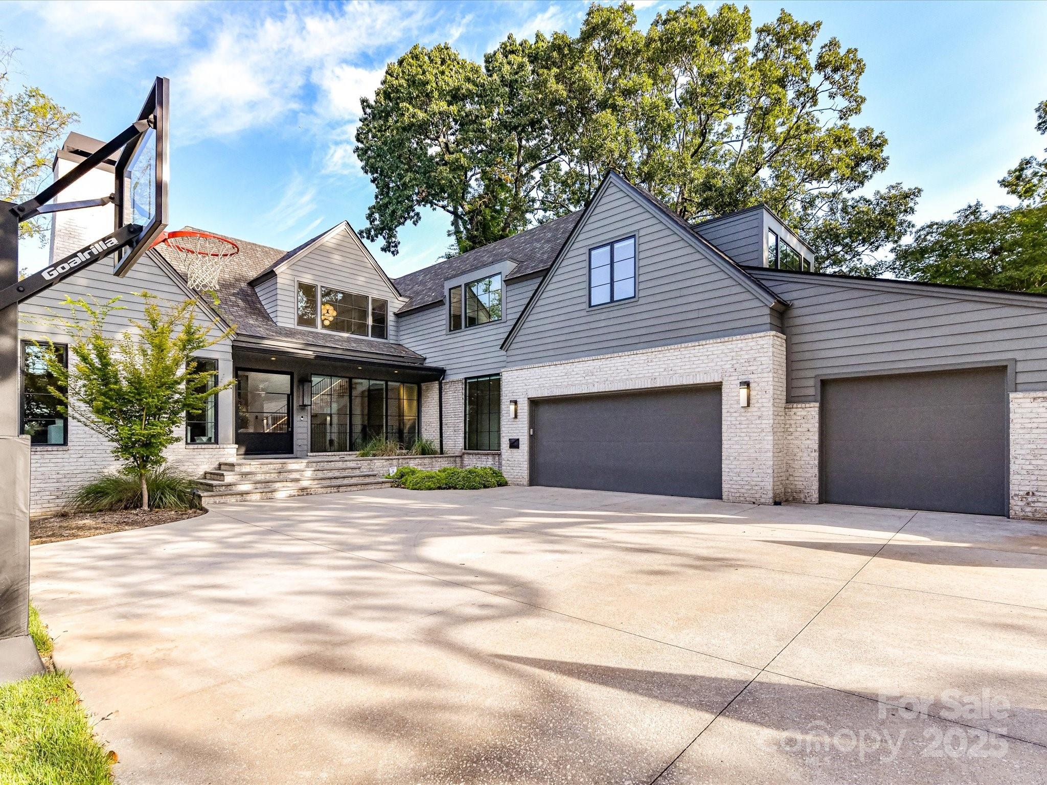 1840 Sharon Ln