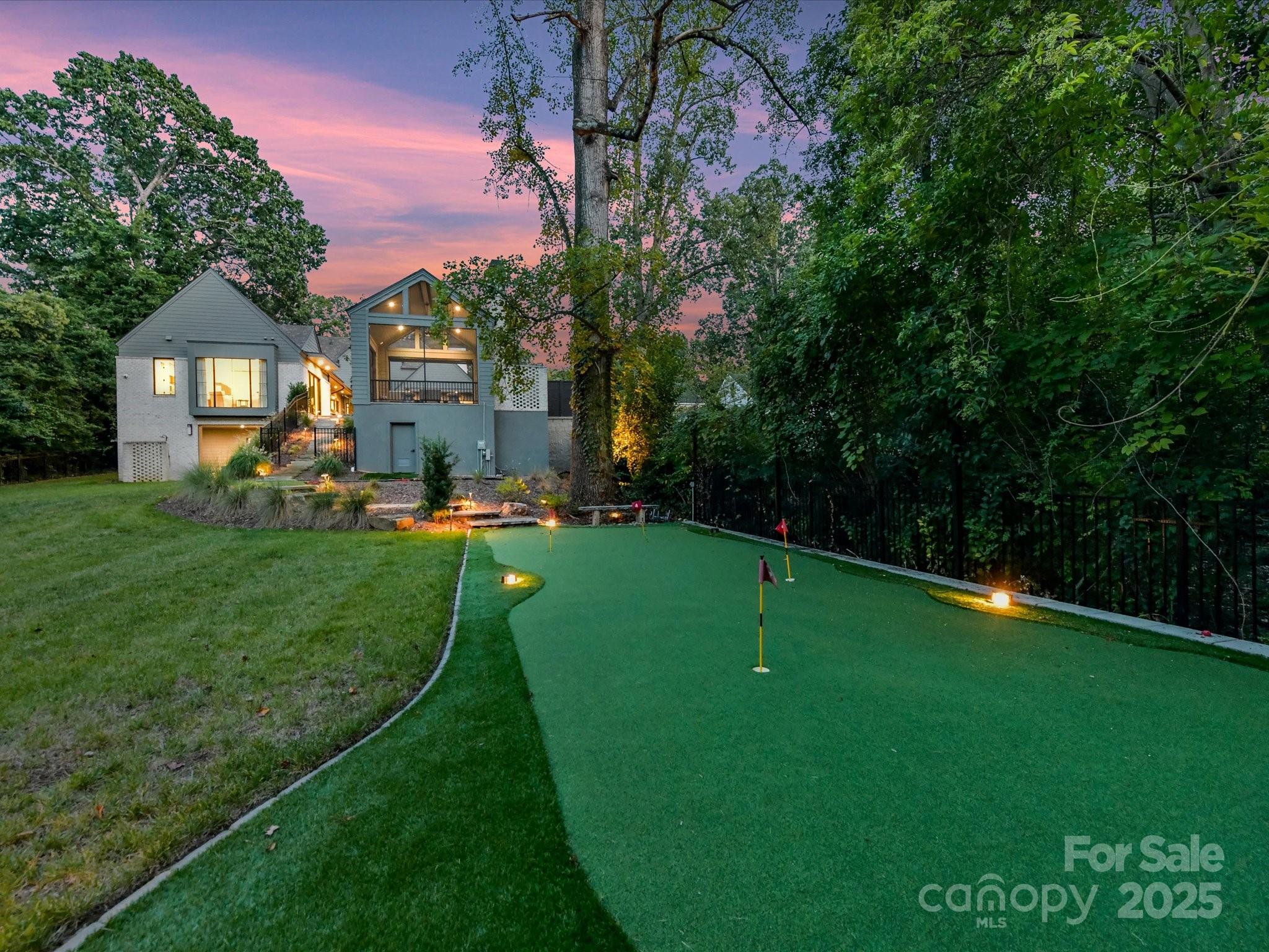 1840 Sharon Ln