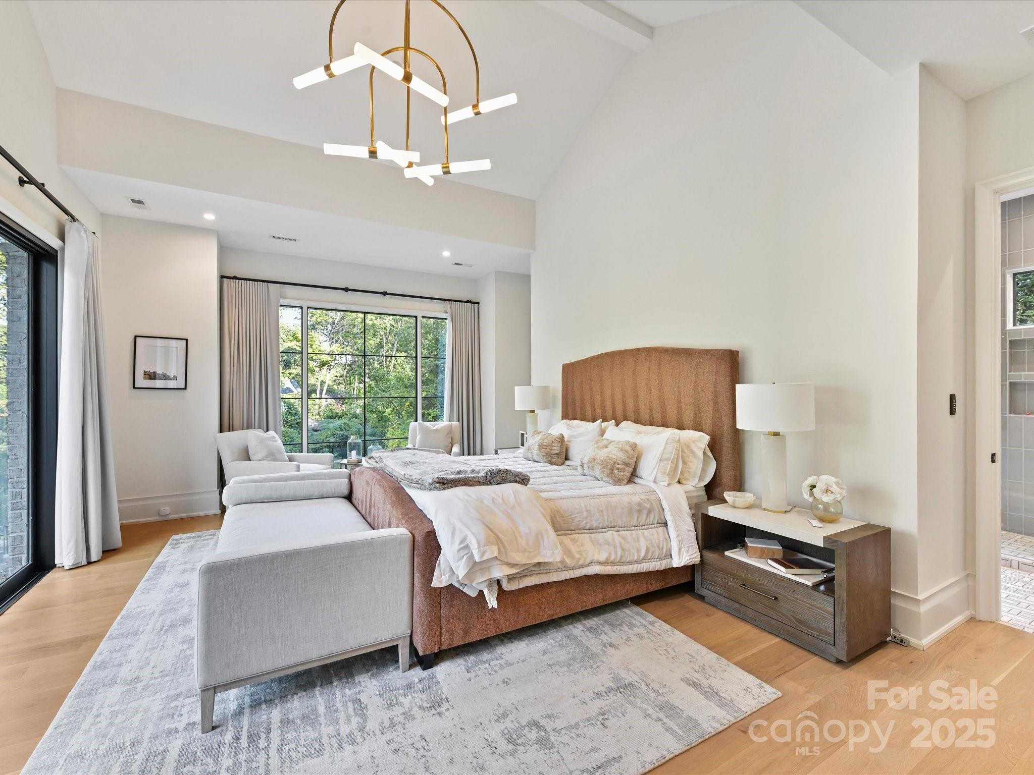 1840 Sharon Ln