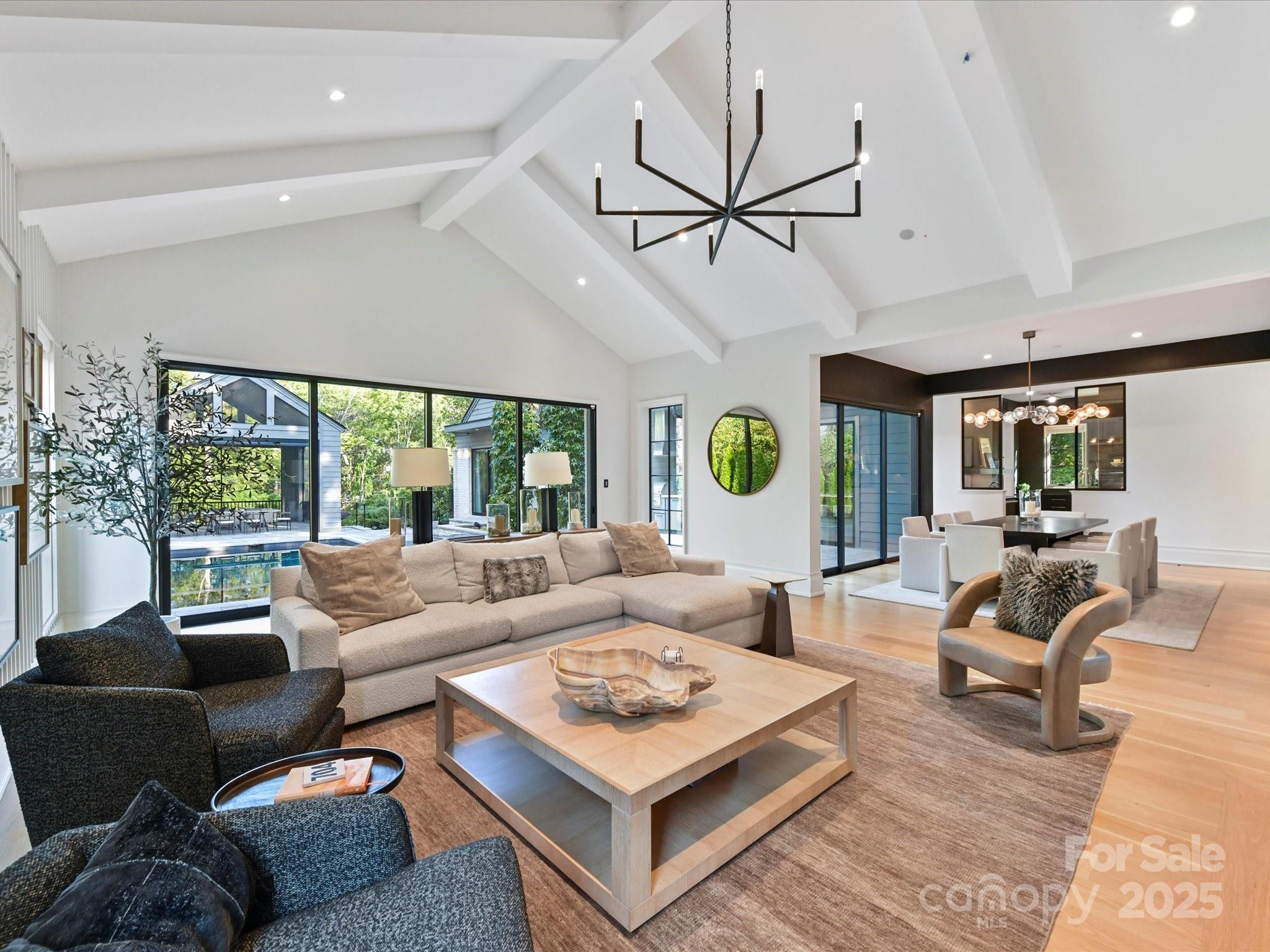 1840 Sharon Ln