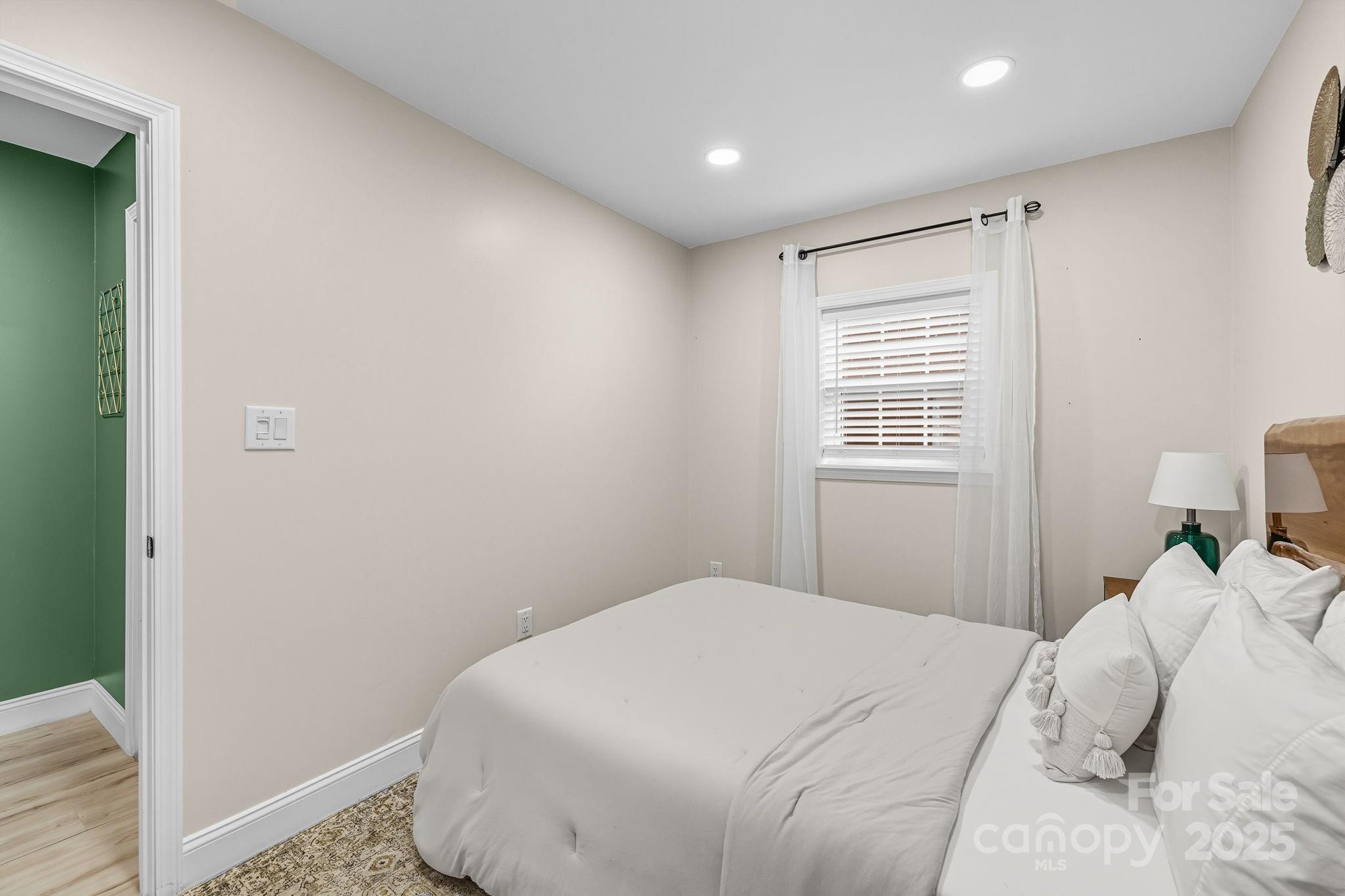 3124 Reid Avenue
