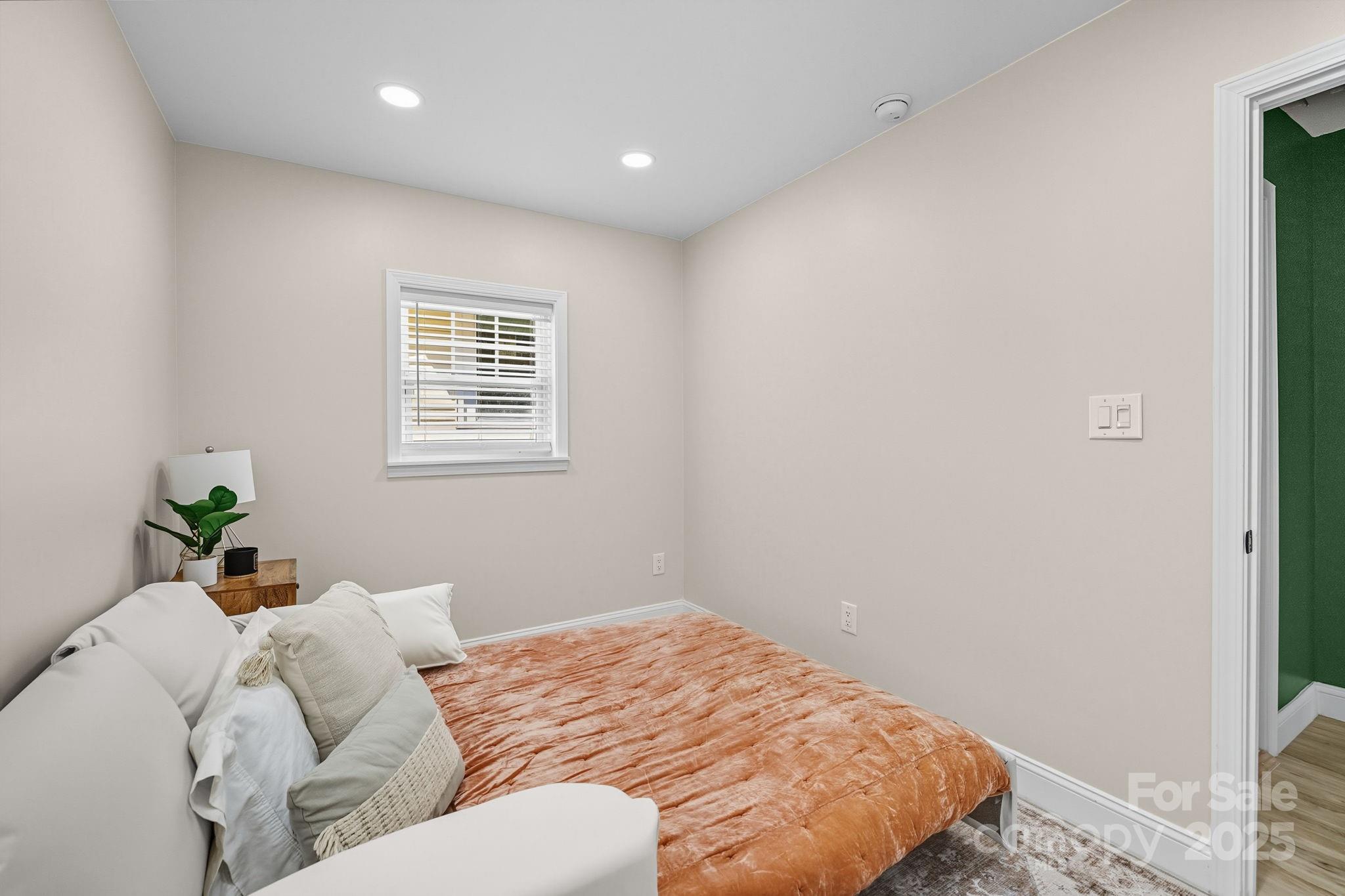 3124 Reid Avenue