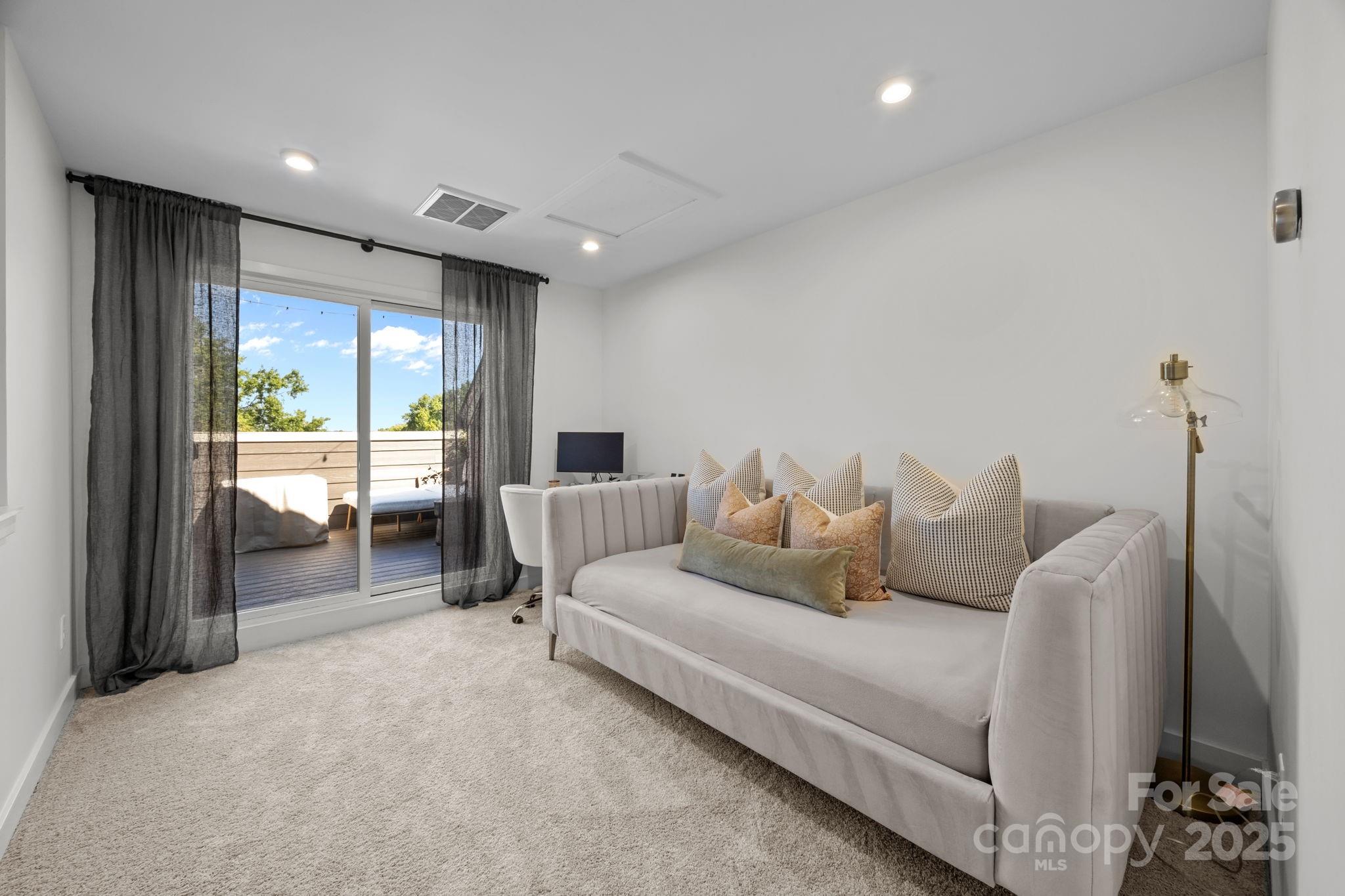 544 Billingsley Road