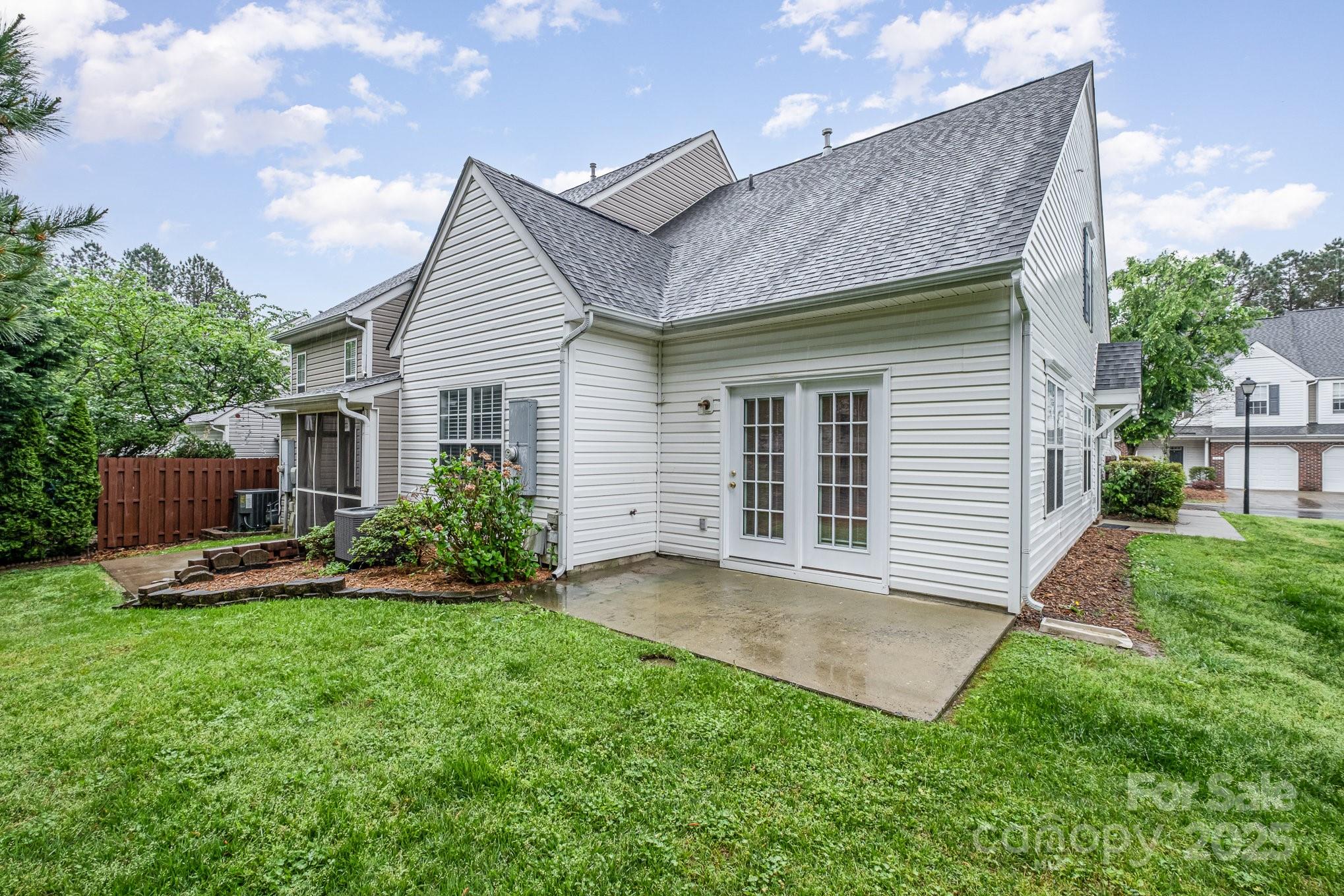942 Pelican Bay Drive