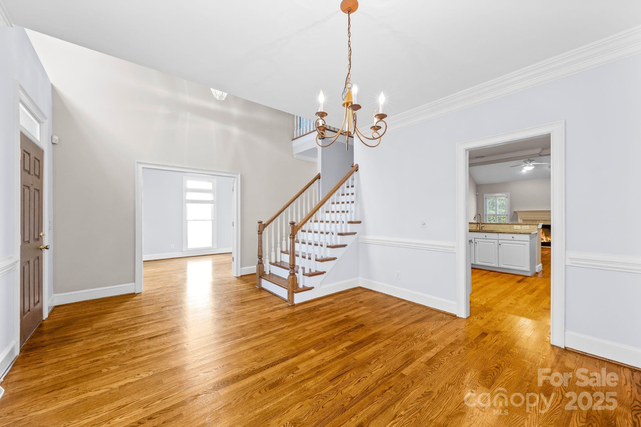 6900 Red Maple Drive