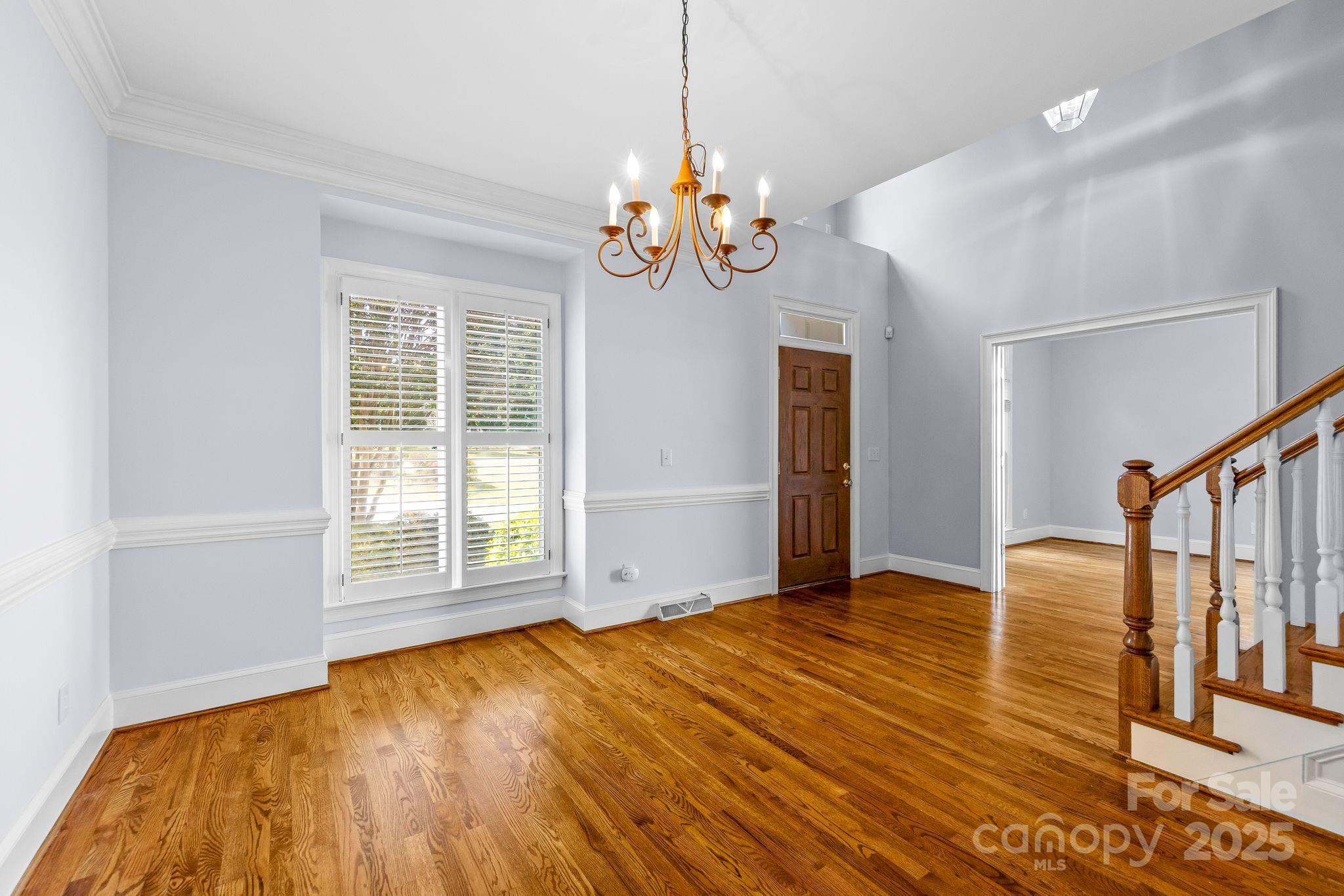 6900 Red Maple Drive