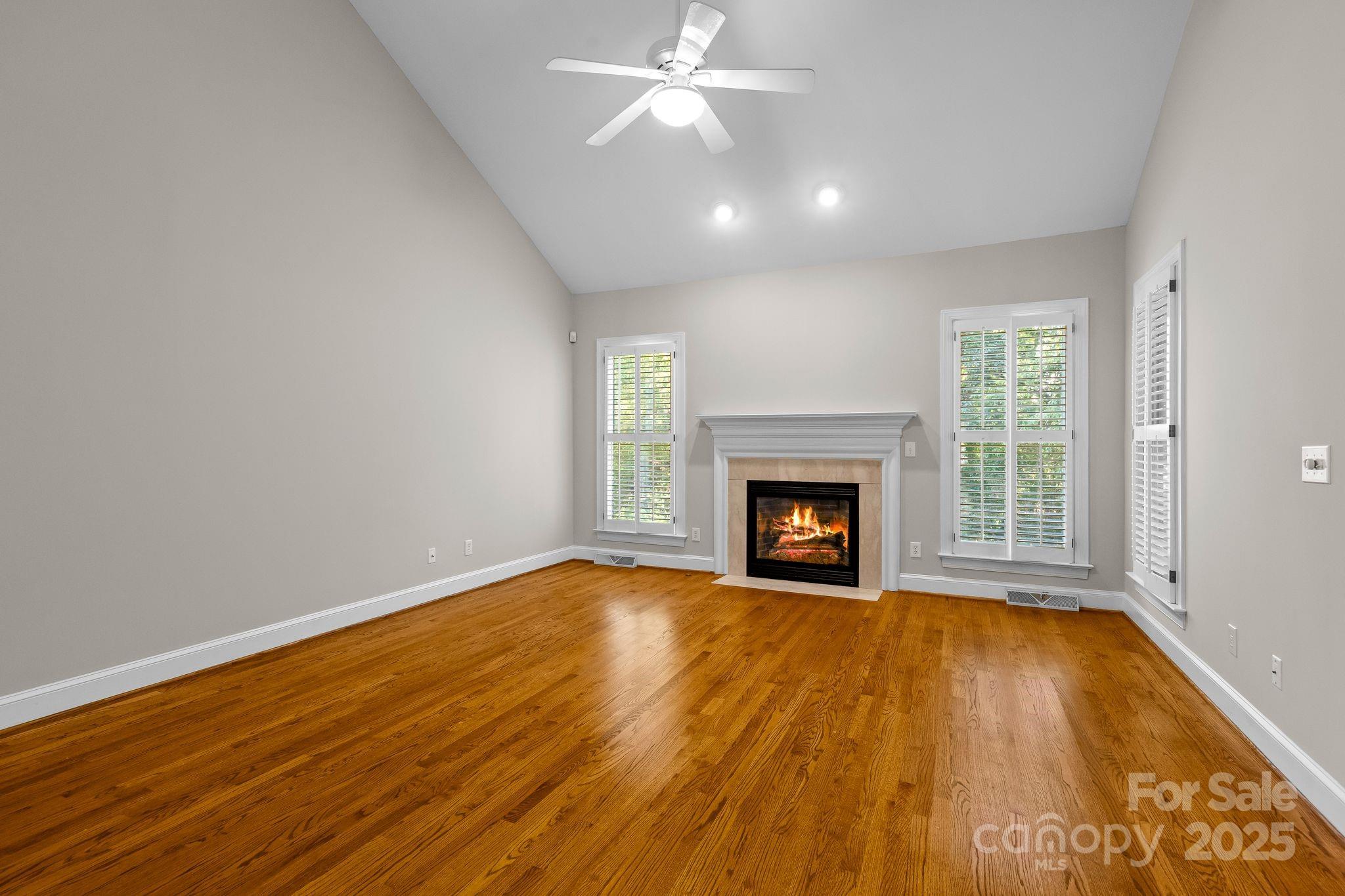 6900 Red Maple Drive