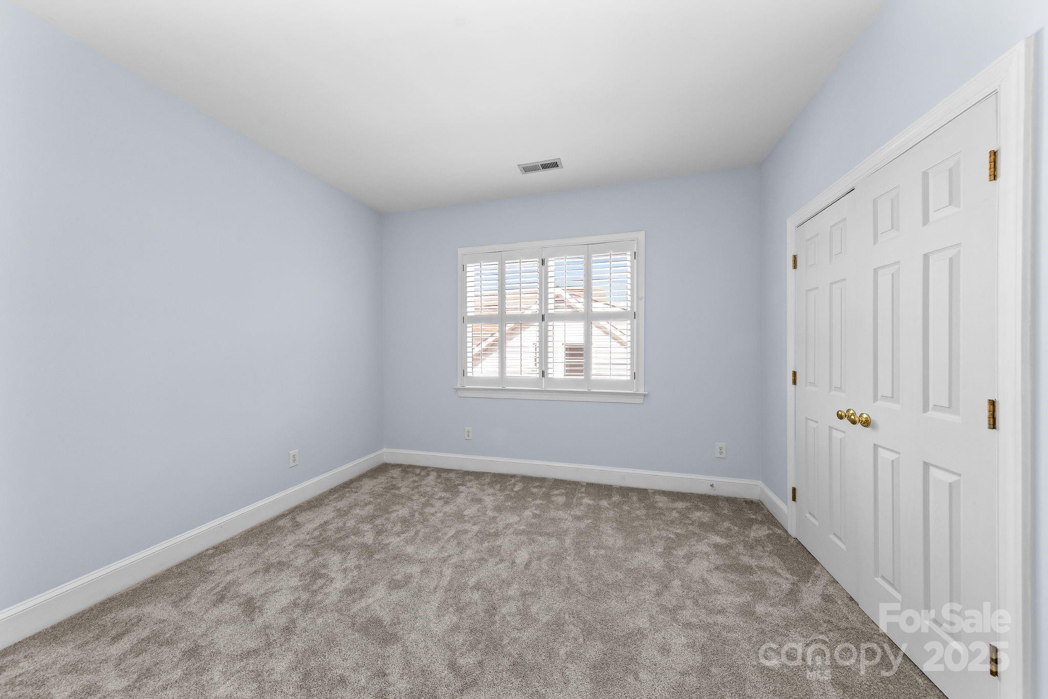 6900 Red Maple Drive