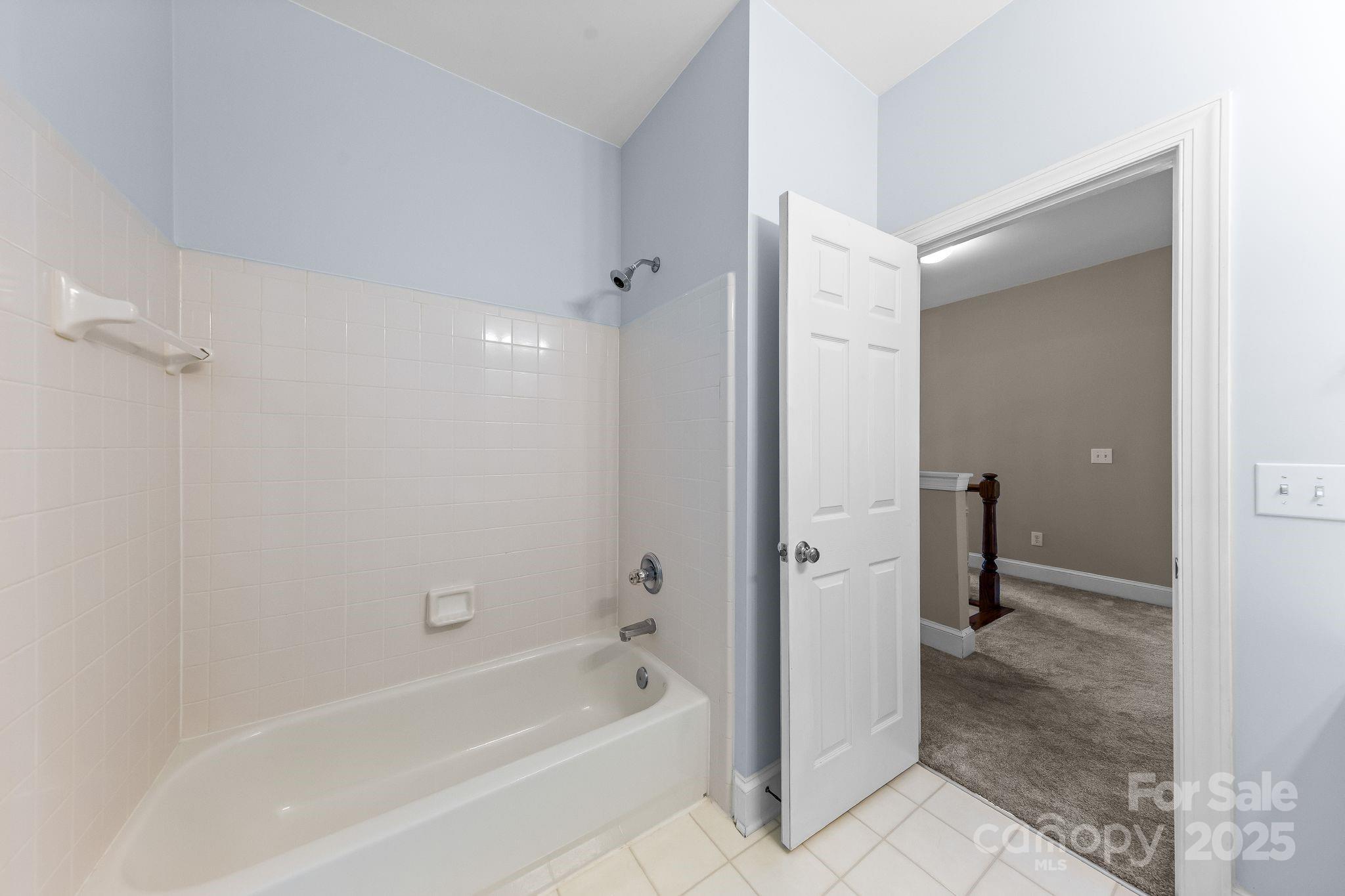 6900 Red Maple Drive