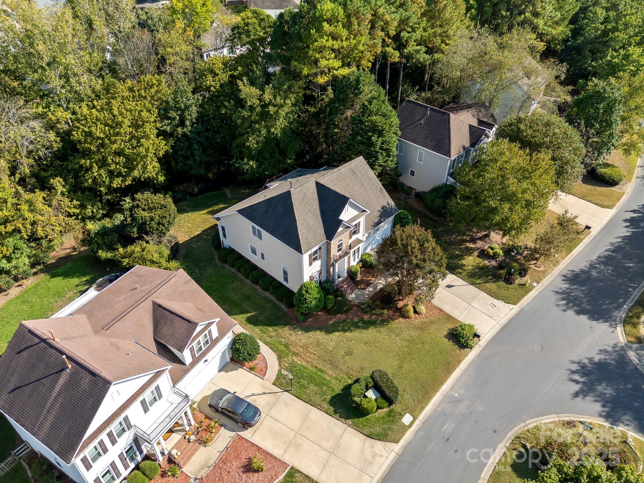 6900 Red Maple Drive