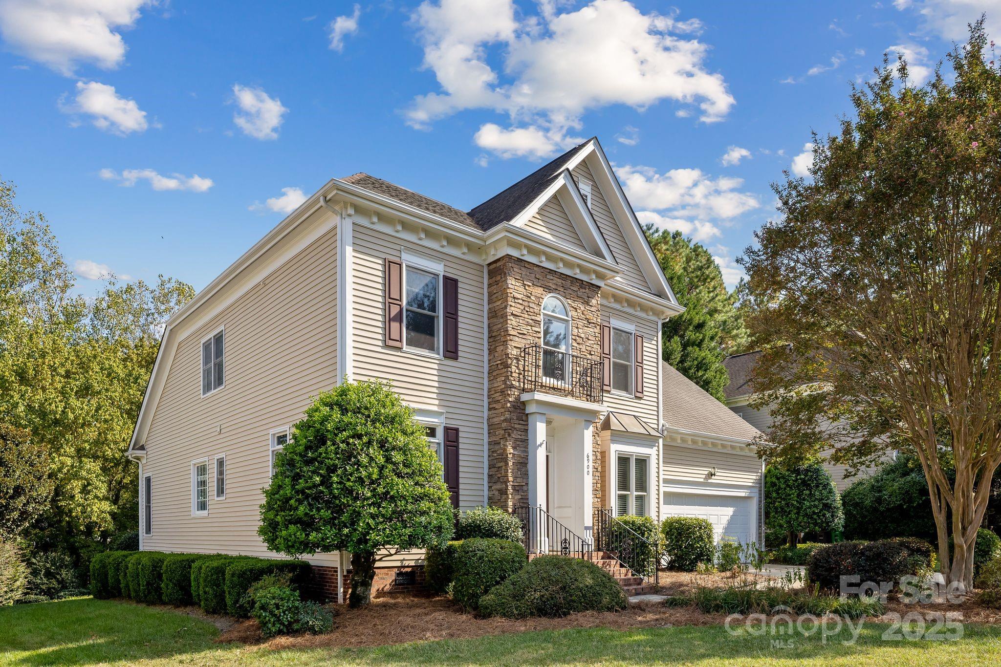 6900 Red Maple Drive