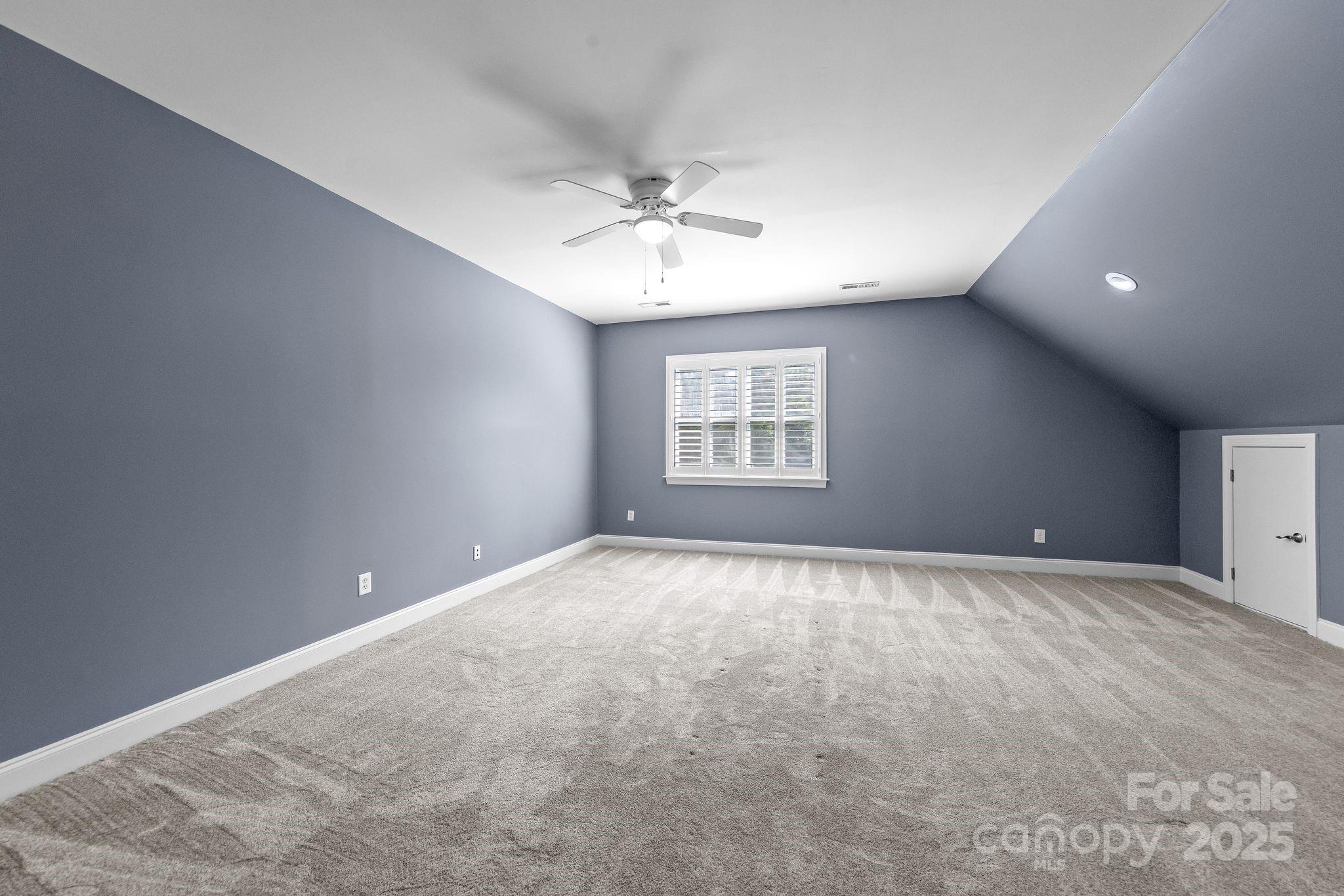 6900 Red Maple Drive
