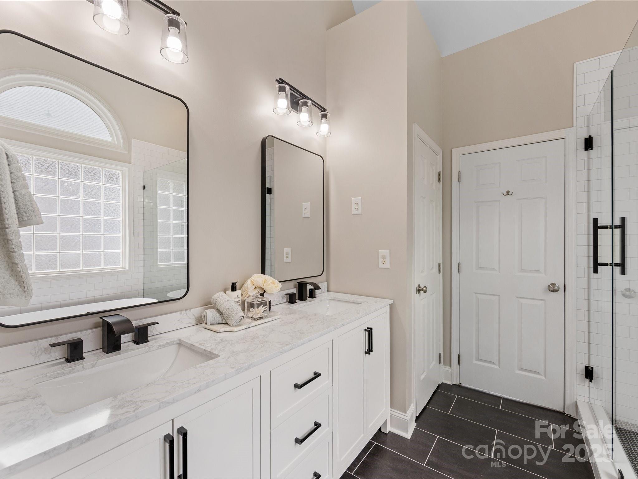 7006 Waggoners Glen Lane