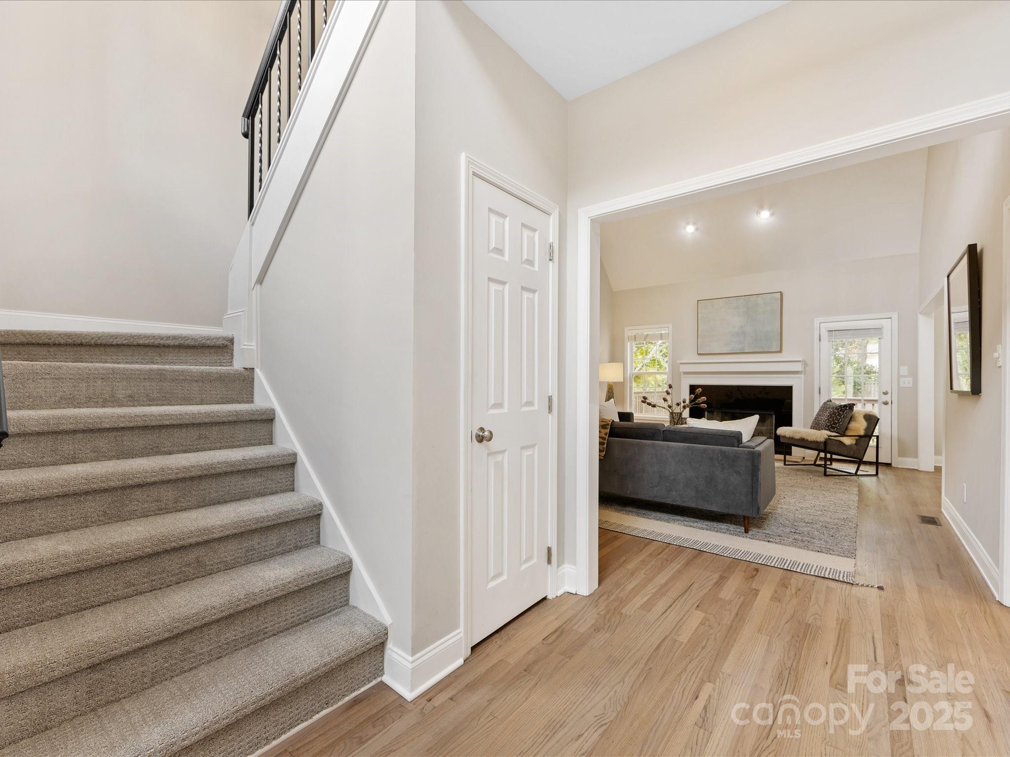 7006 Waggoners Glen Lane
