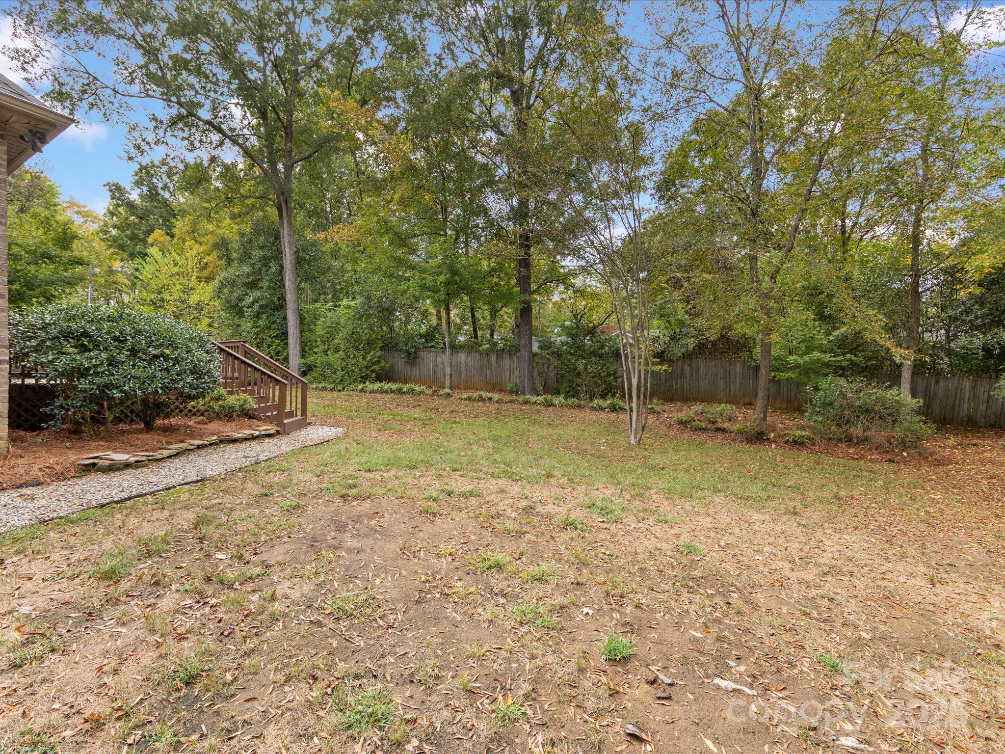 7006 Waggoners Glen Lane