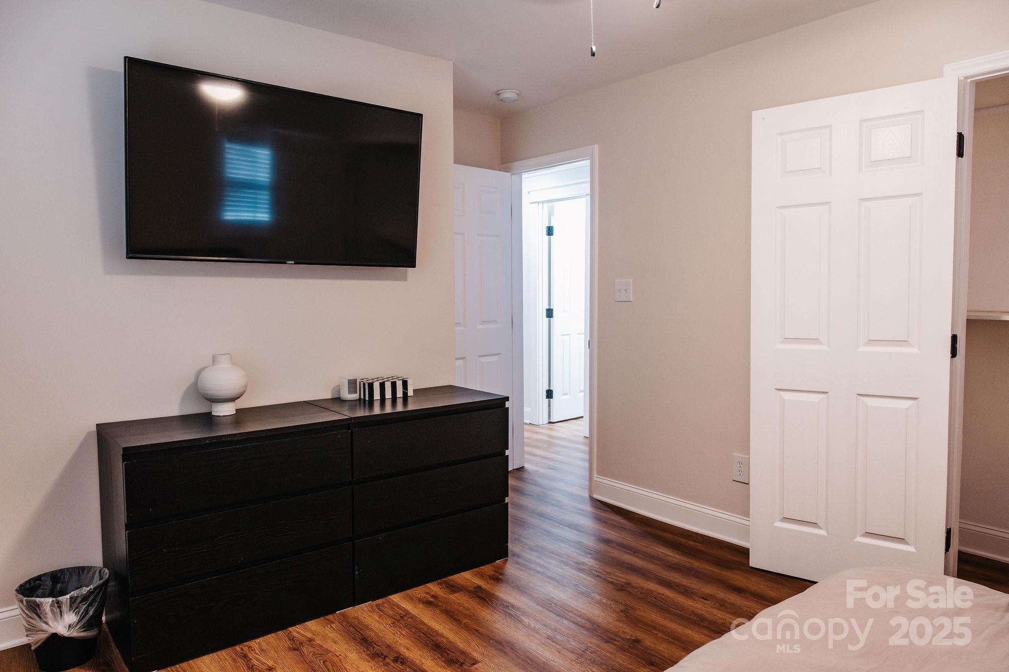 2230 Markham Court